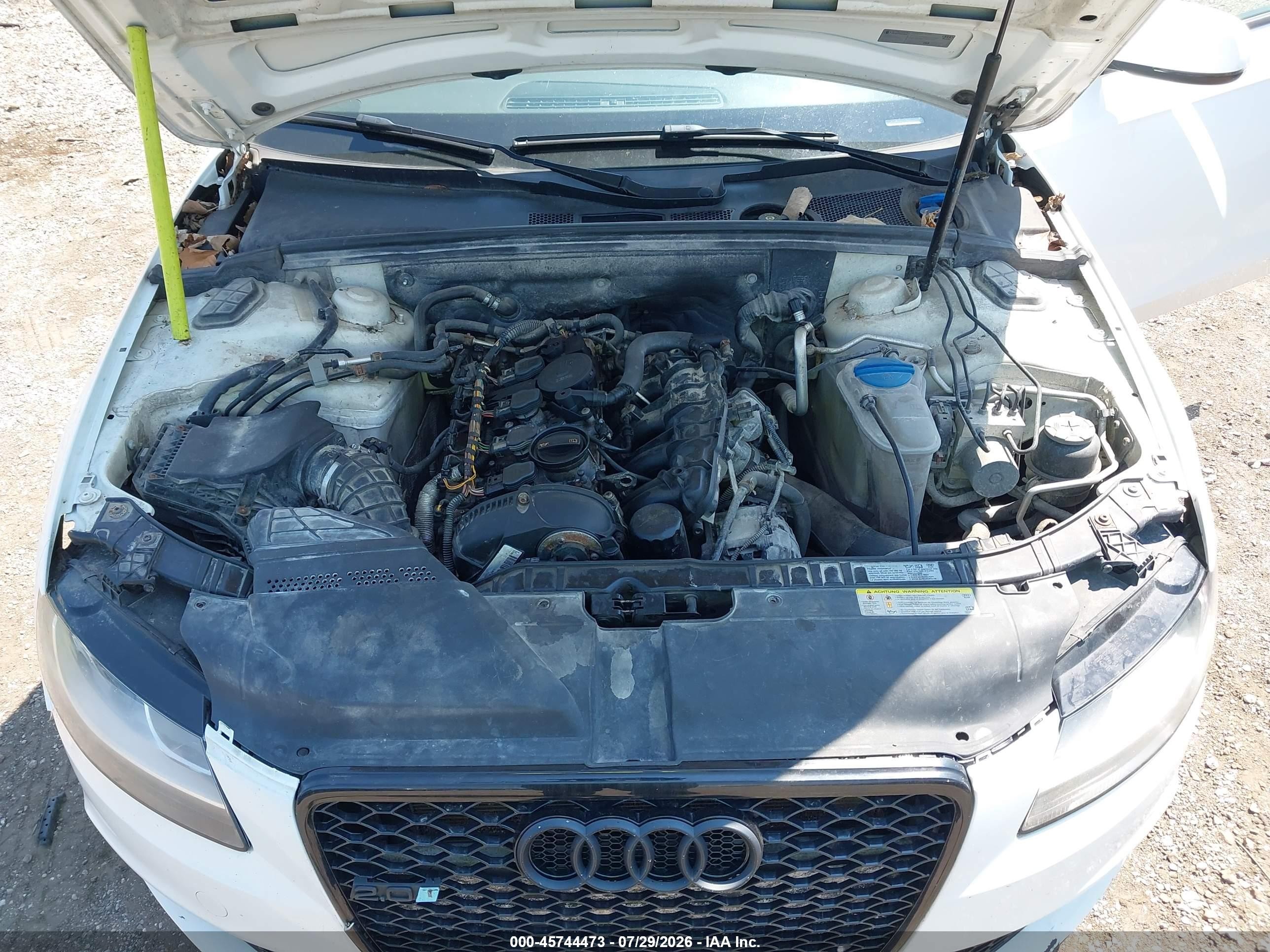 2012 Audi A4 2.0t Premium White vin: WAUBFAFLXCA114100