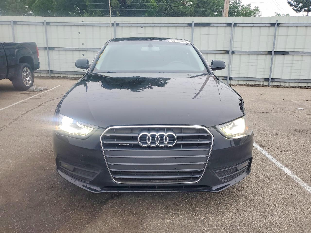 2013 Audi A4 Premium Черный vin: WAUBFAFLXDN007834