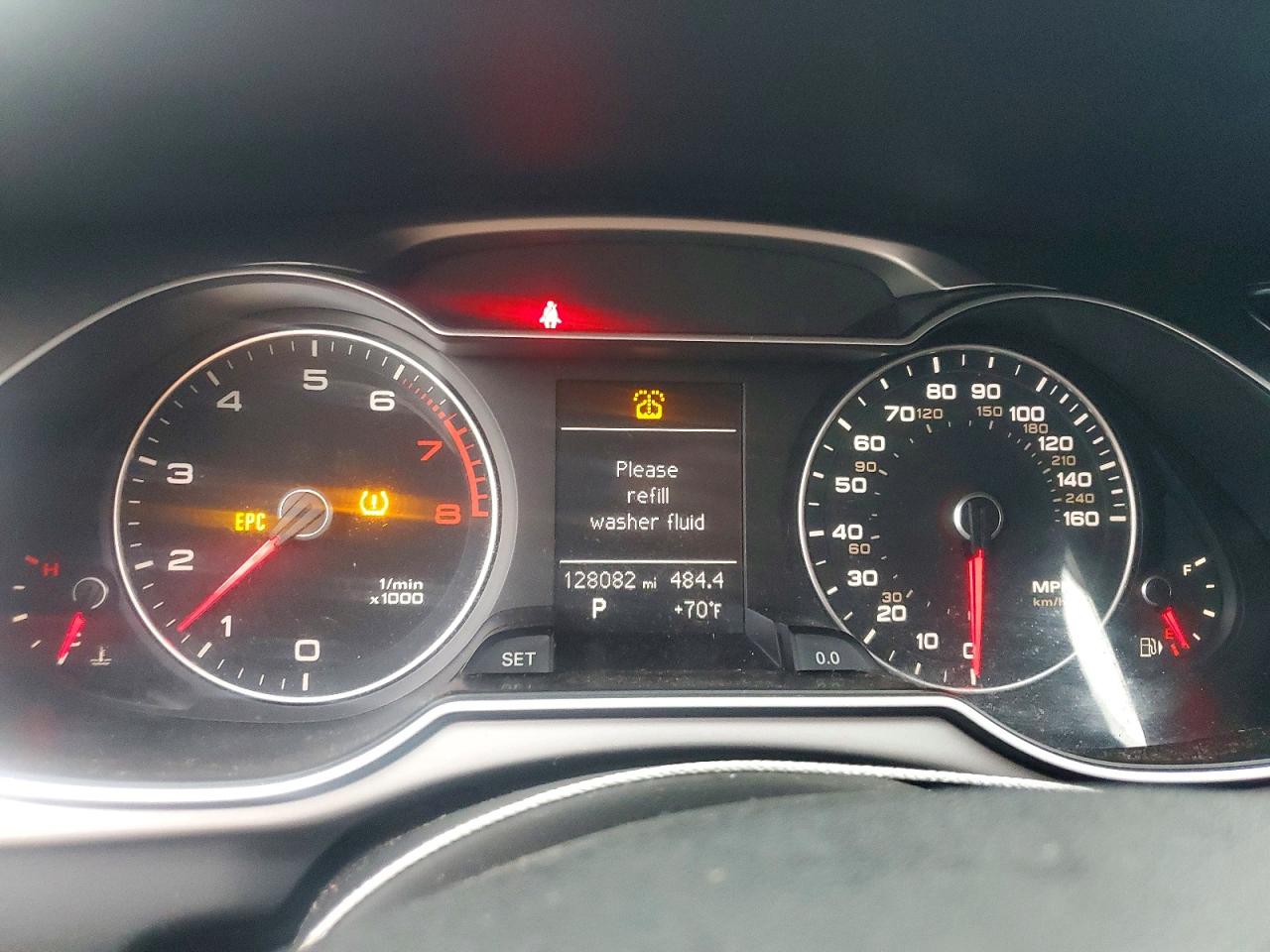 2013 Audi A4 Premium Черный vin: WAUBFAFLXDN007834
