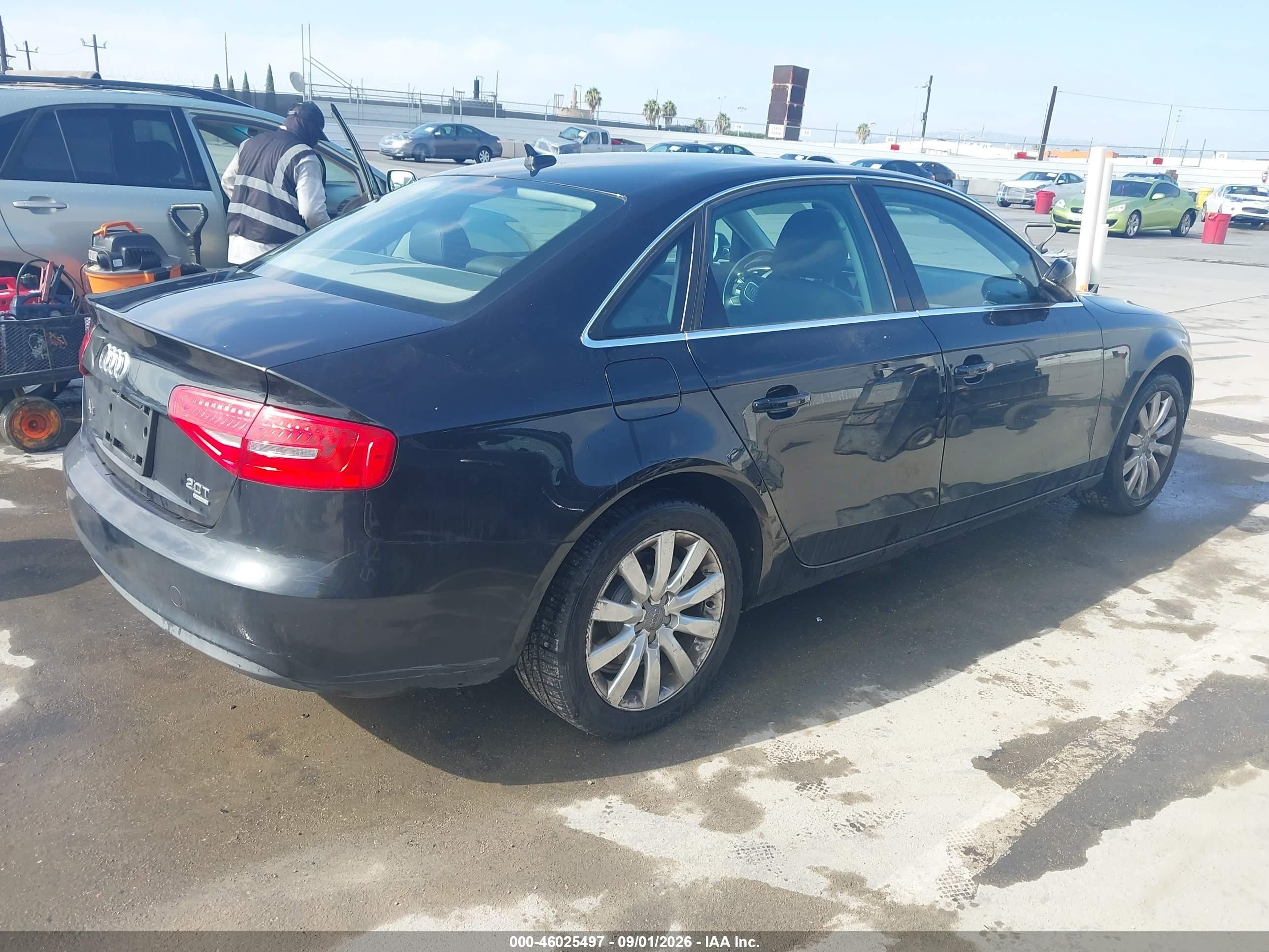 2013 Audi A4 2.0t Premium Black vin: WAUBFAFLXDN009549