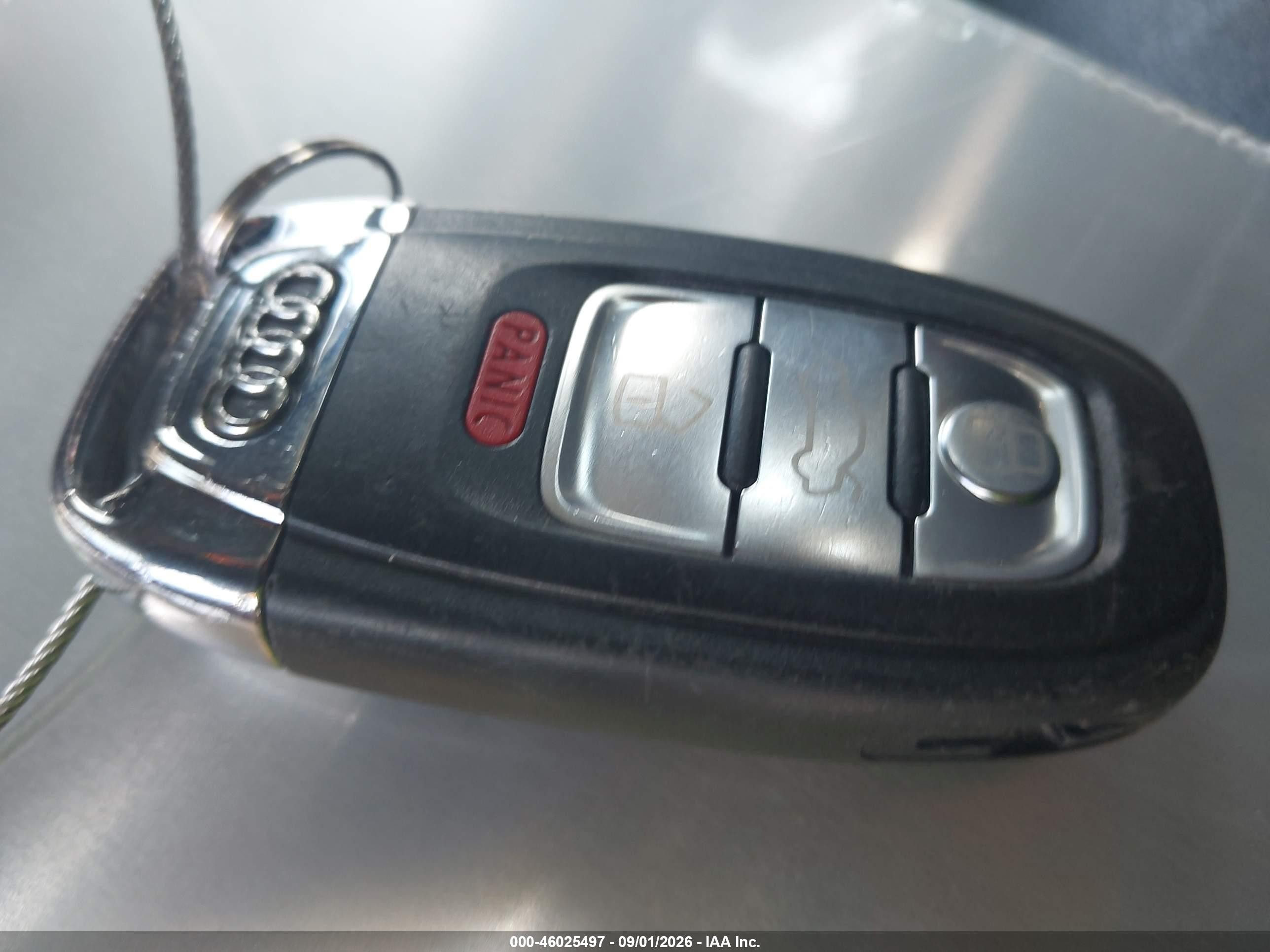 2013 Audi A4 2.0t Premium Black vin: WAUBFAFLXDN009549