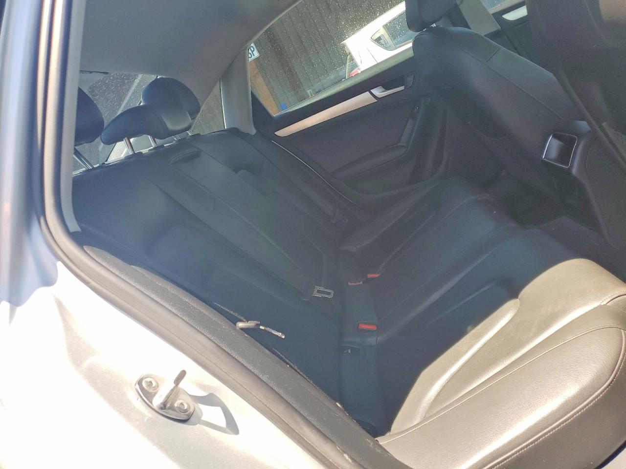 2013 Audi A4 Premium Silver vin: WAUBFAFLXDN035164