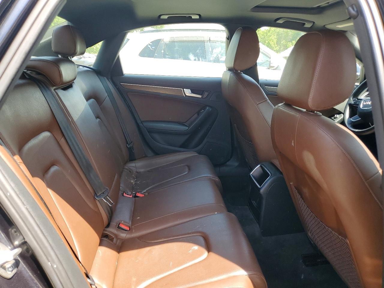 2014 Audi A4 Premium Blue vin: WAUBFAFLXEA071168