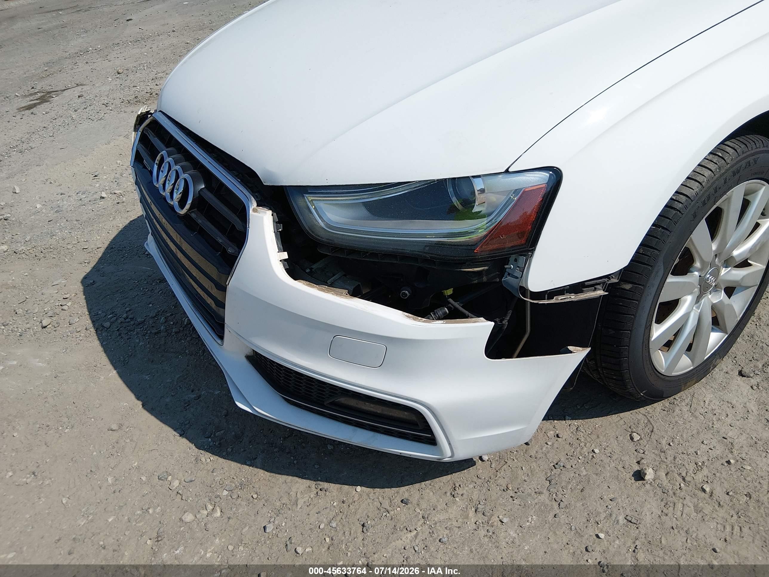 2015 Audi A4 2.0t Premium White vin: WAUBFAFLXFN012311