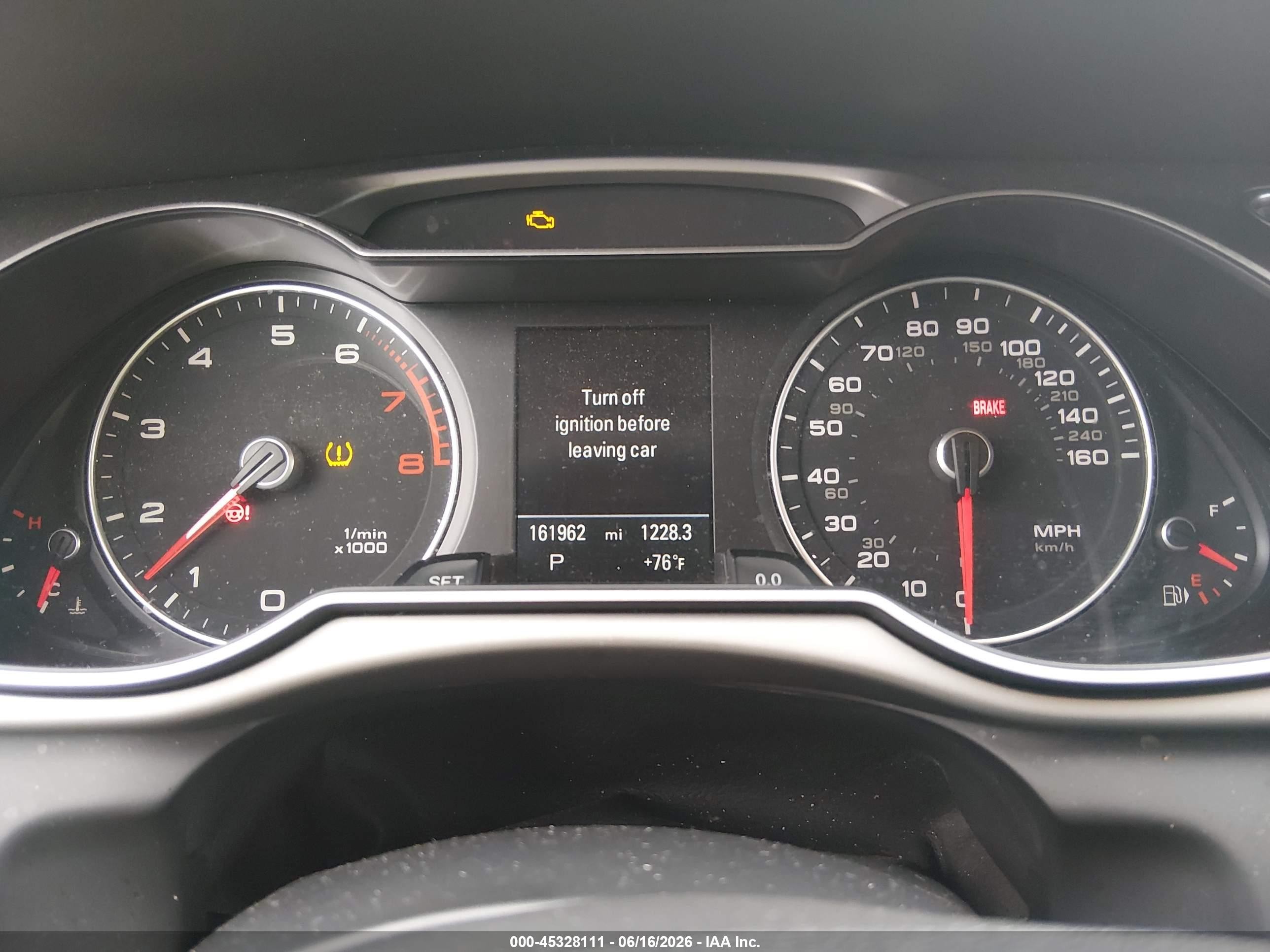 2015 Audi A4 2.0t Premium Silver vin: WAUBFAFLXFN027486
