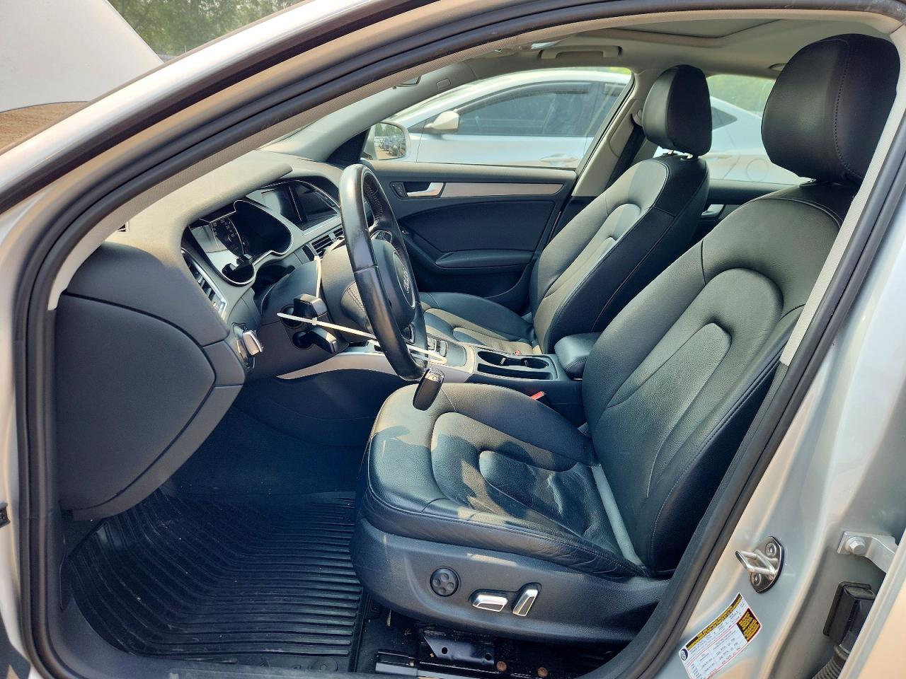 2013 Audi A4 Premium Silver vin: WAUBFCFL1DN021097