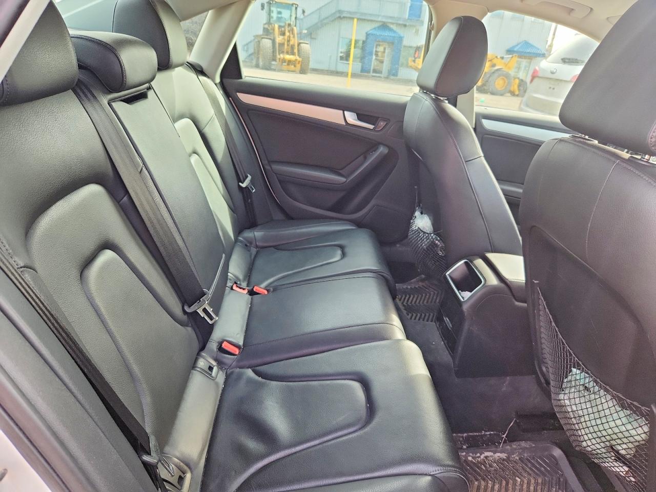 2012 Audi A4 Premium White vin: WAUBFCFL4CN016782