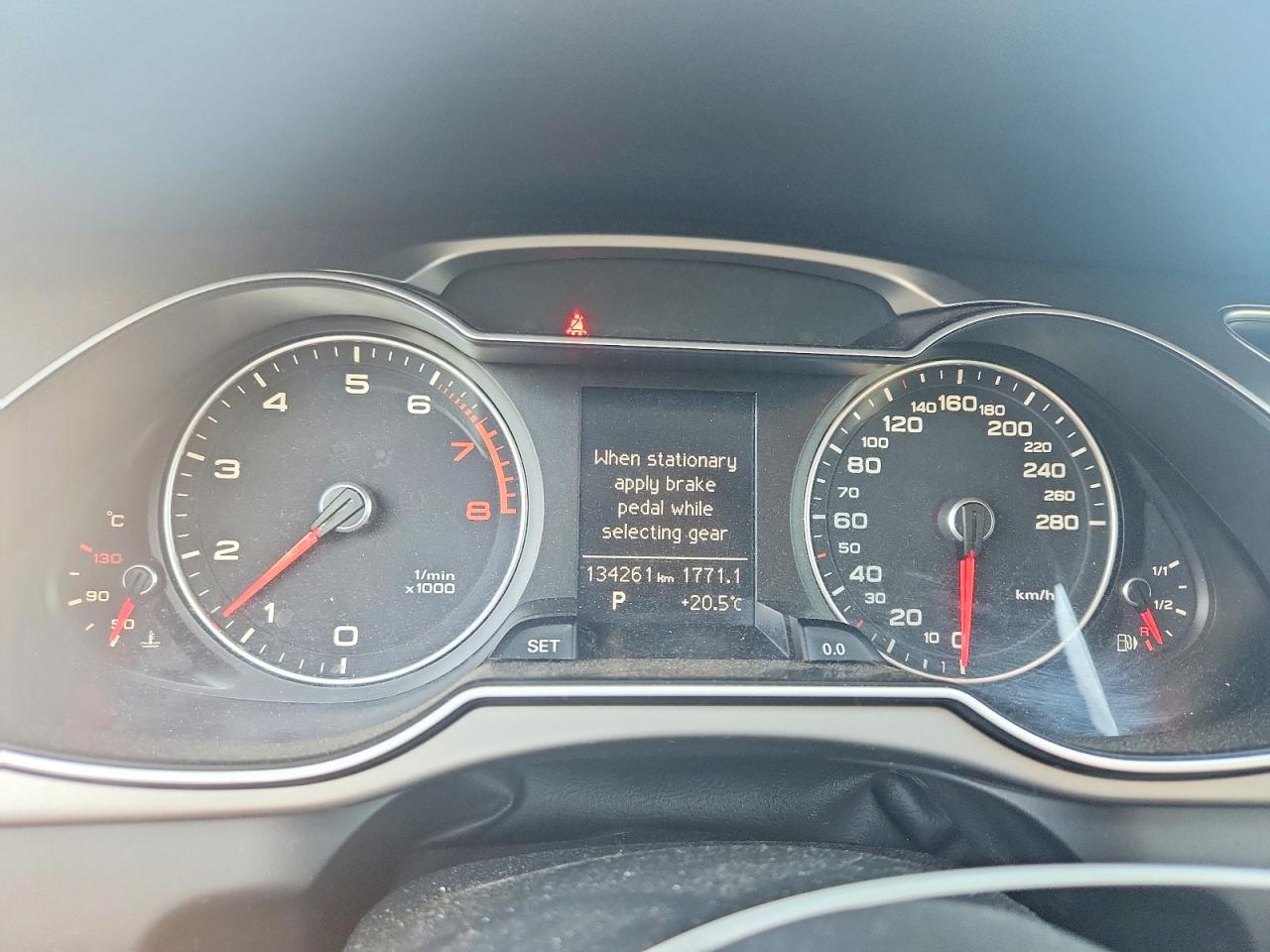 2013 Audi A4 Premium Gray vin: WAUBFCFLXDN033751