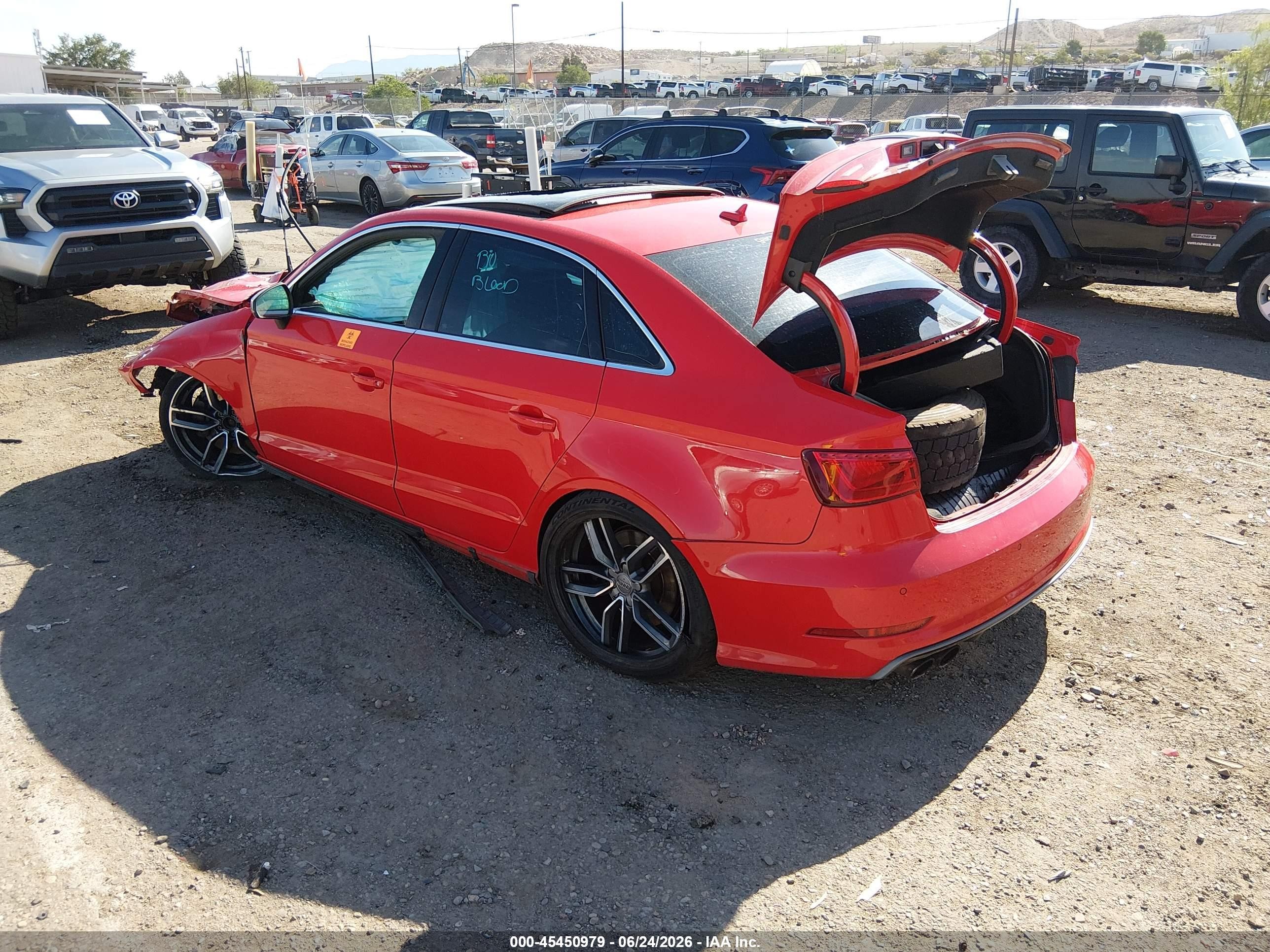 2015 Audi A3   Red vin: WAUBFGFF0F1108212