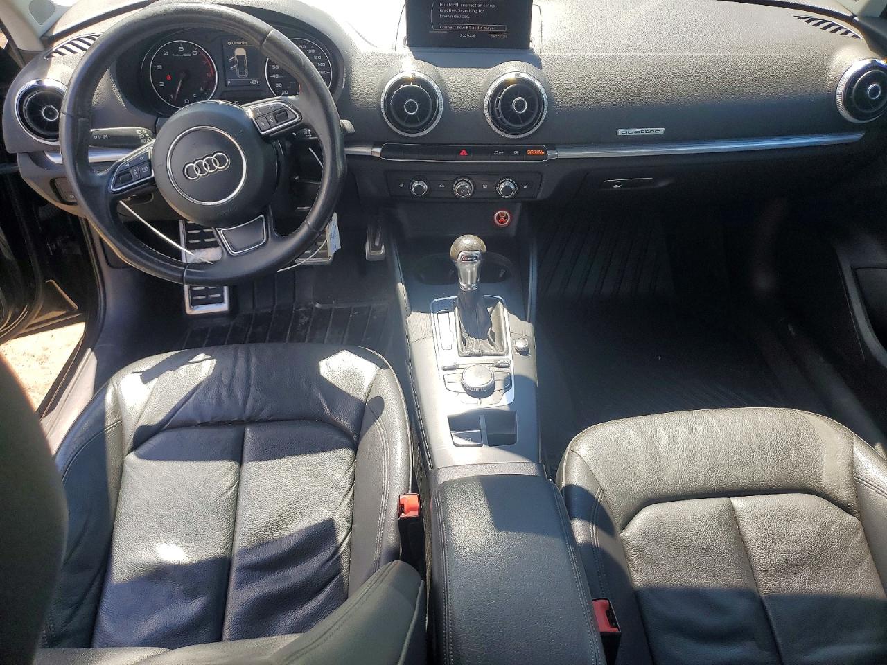 2015 Audi A3 Premium Черный vin: WAUBFGFF1F1001217