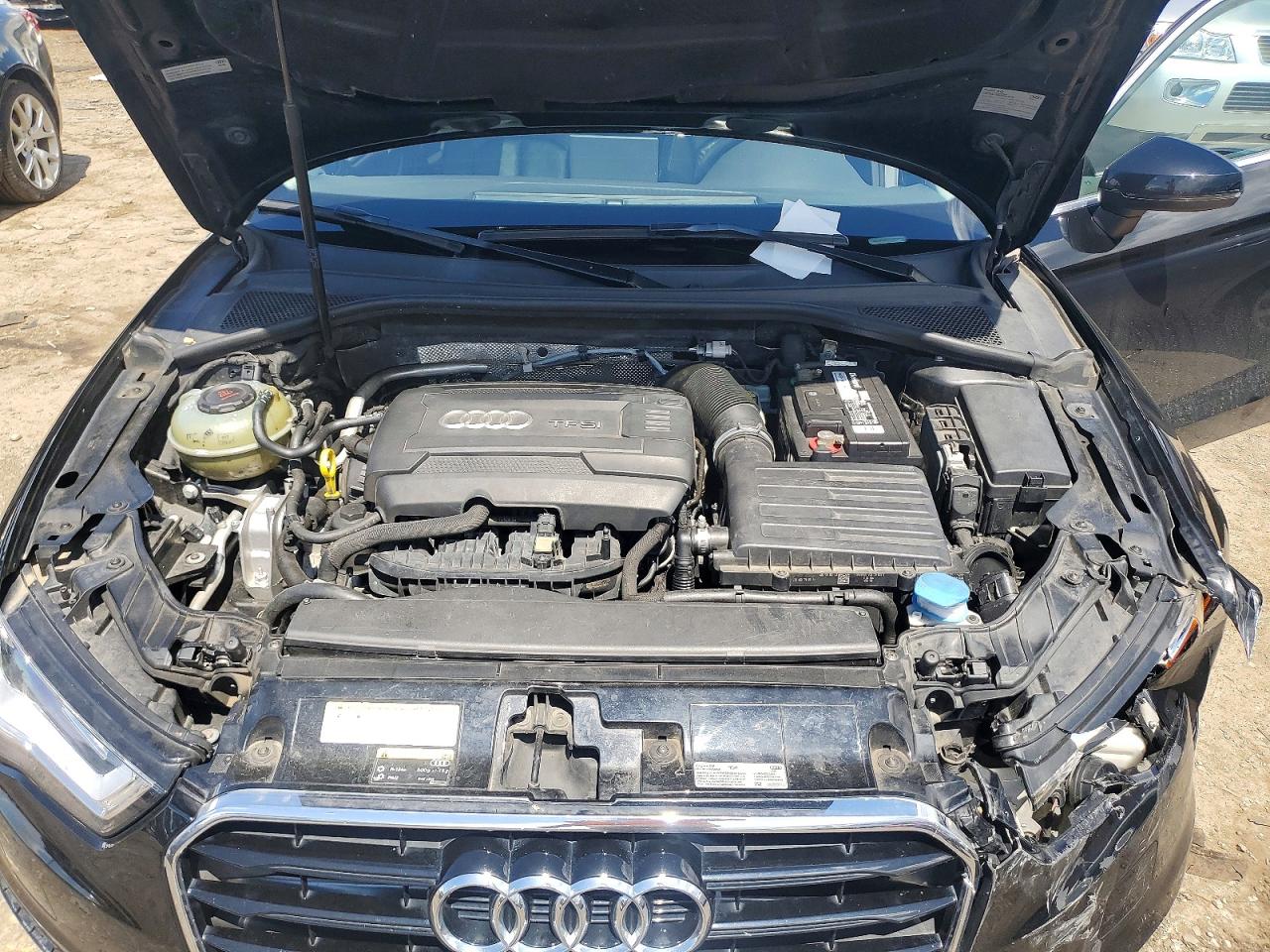 2015 Audi A3 Premium Черный vin: WAUBFGFF1F1001217