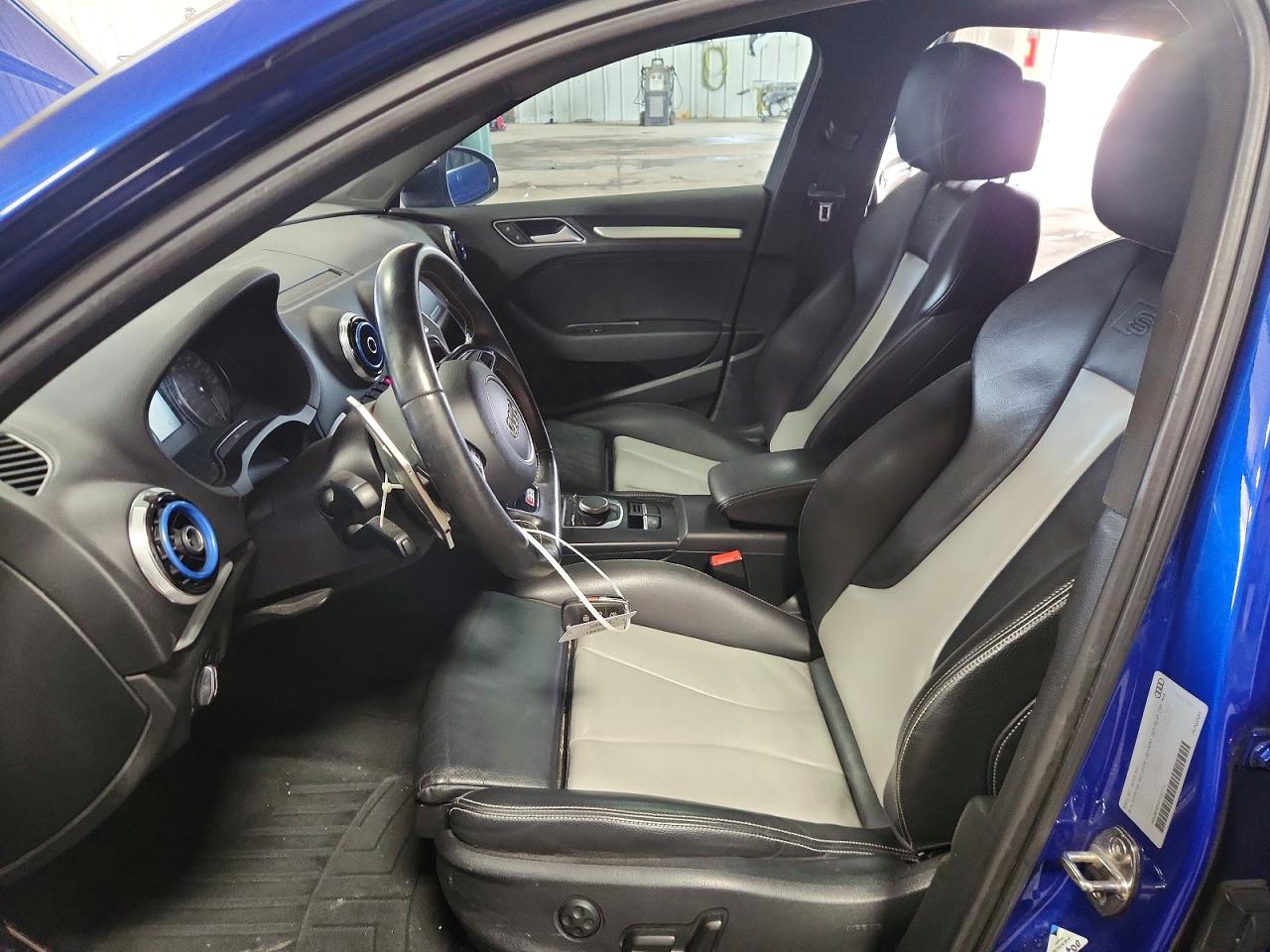 2015 Audi A3 Premium Blue vin: WAUBFGFF2F1052712