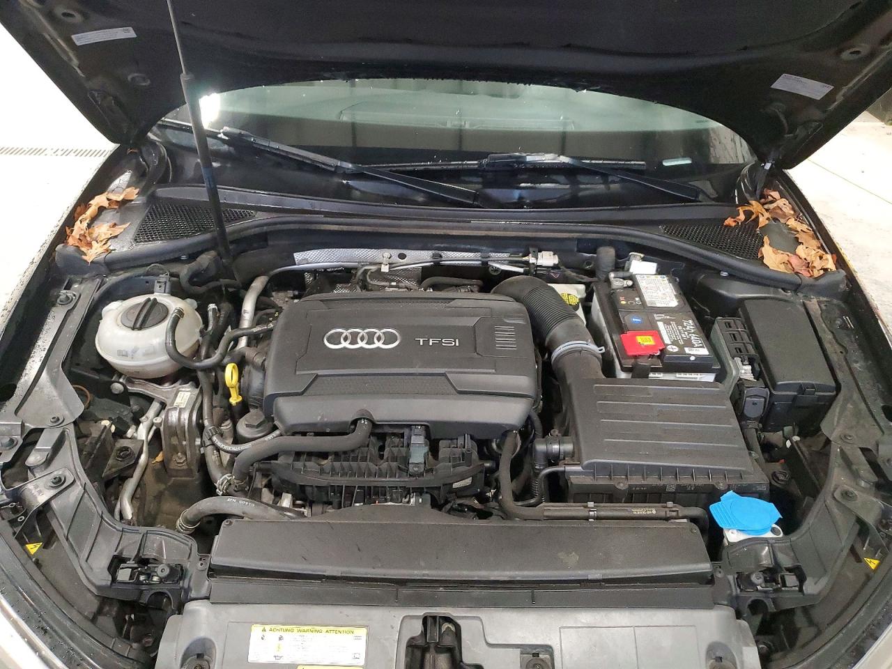 2015 Audi A3 Premium Черный vin: WAUBFGFF2F1077870