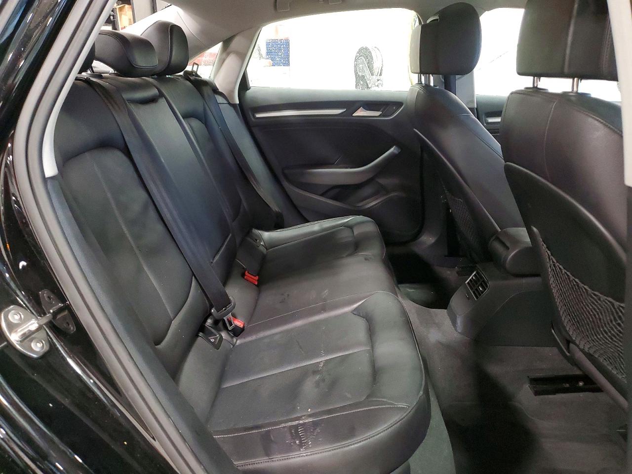 2015 Audi A3 Premium Черный vin: WAUBFGFF2F1077870