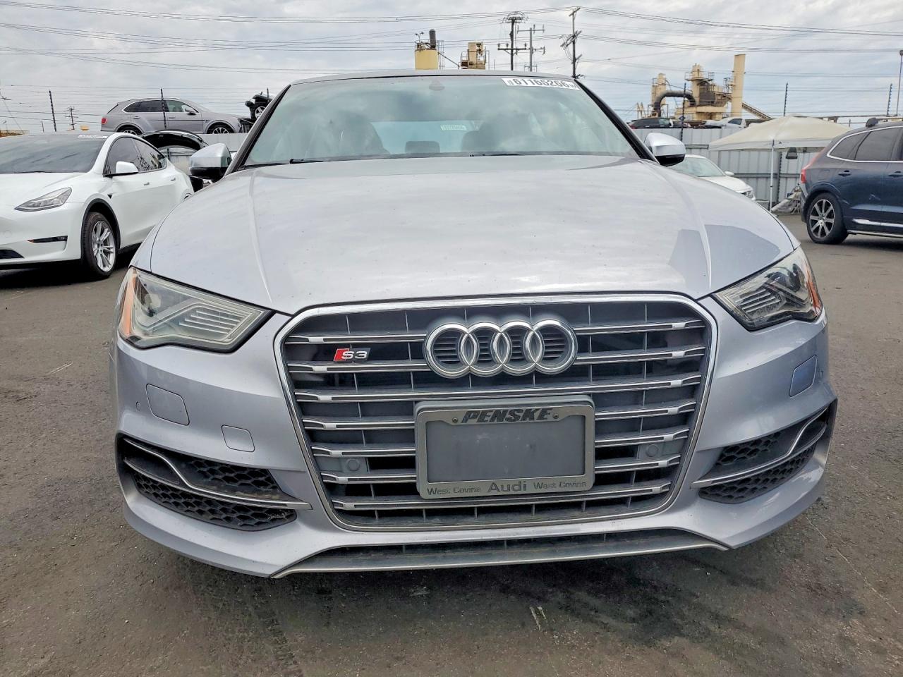 2015 Audi A3 Premium Серебряный vin: WAUBFGFF3F1134836