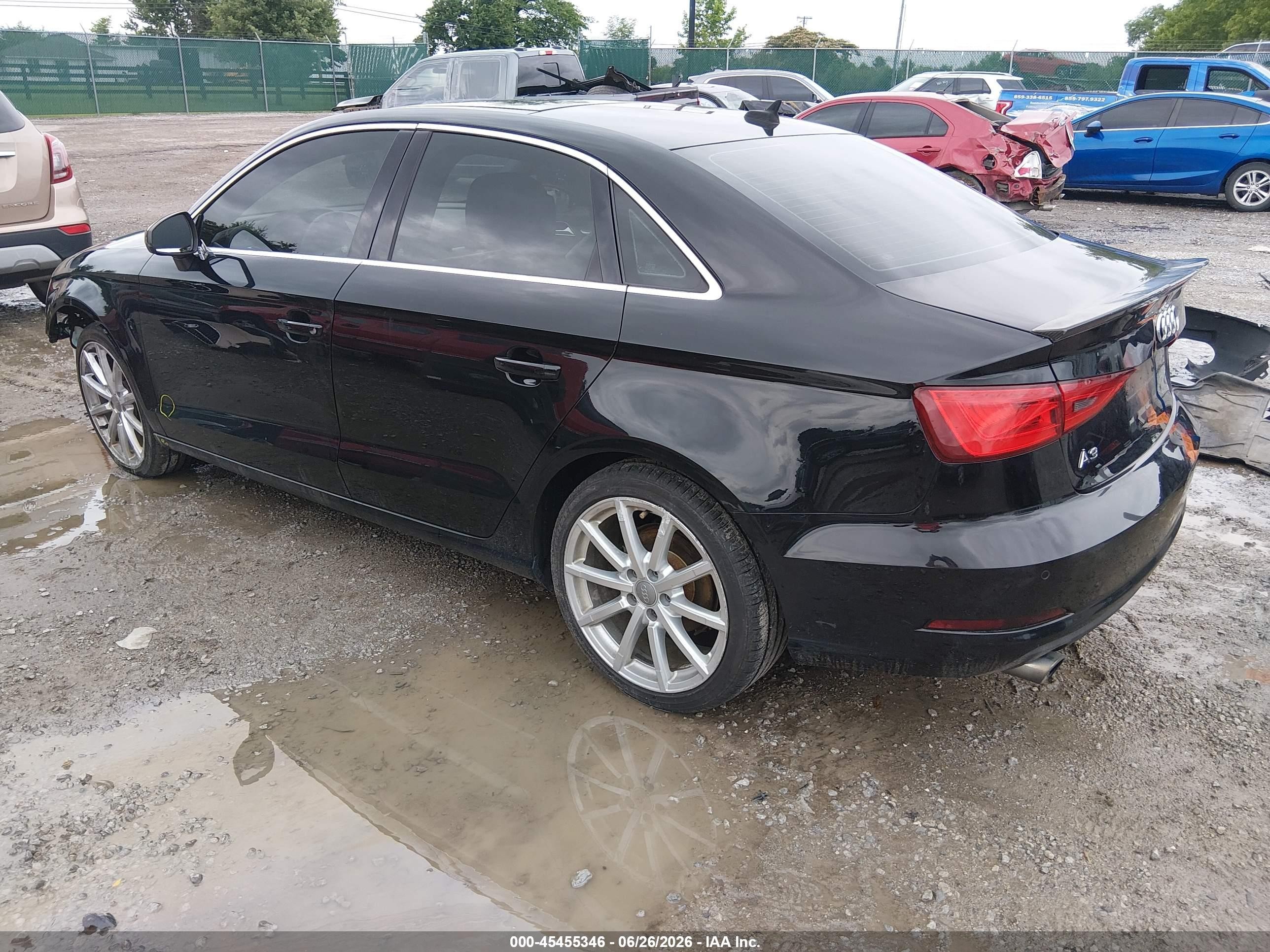 2015 Audi A3 2.0t Premium Черный vin: WAUBFGFF5F1082965