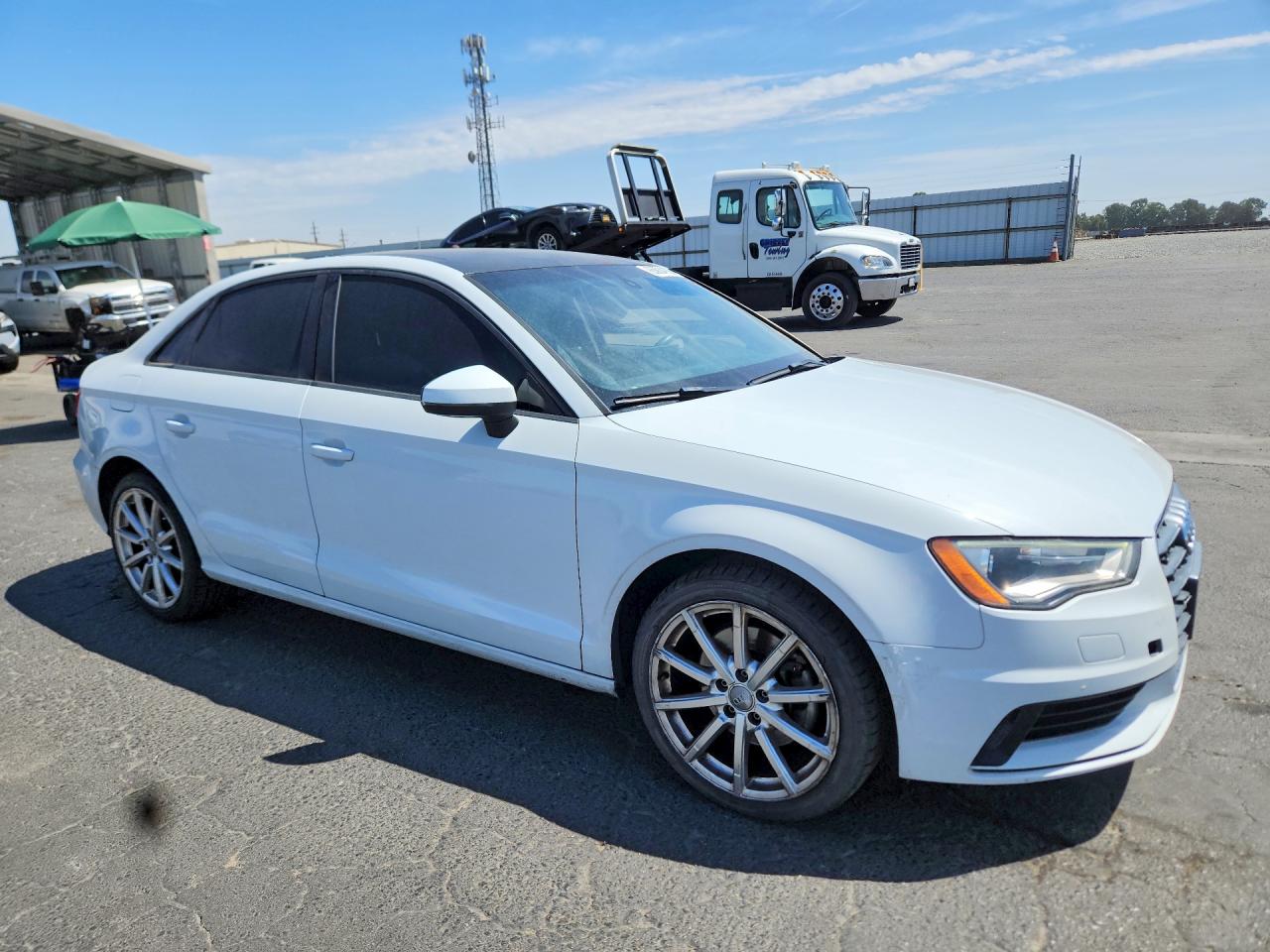 2015 Audi A3 Premium White vin: WAUBFGFF5F1090385