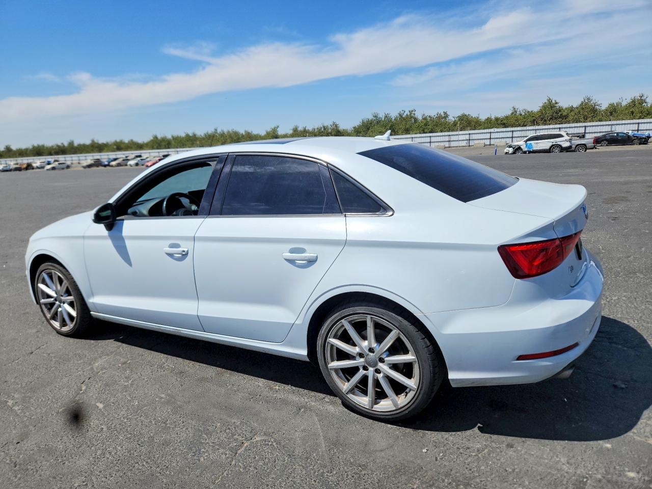 2015 Audi A3 Premium White vin: WAUBFGFF5F1090385