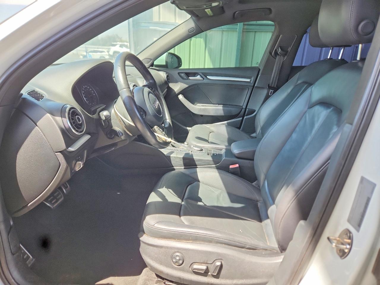2015 Audi A3 Premium White vin: WAUBFGFF5F1090385