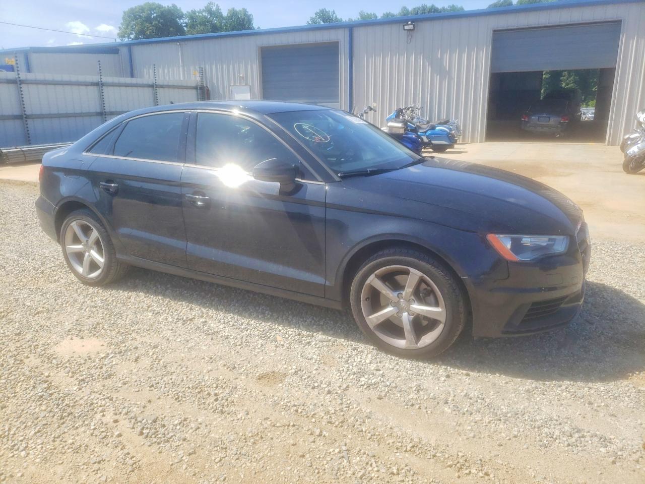 2015 Audi A3 Premium Черный vin: WAUBFGFF6F1007496