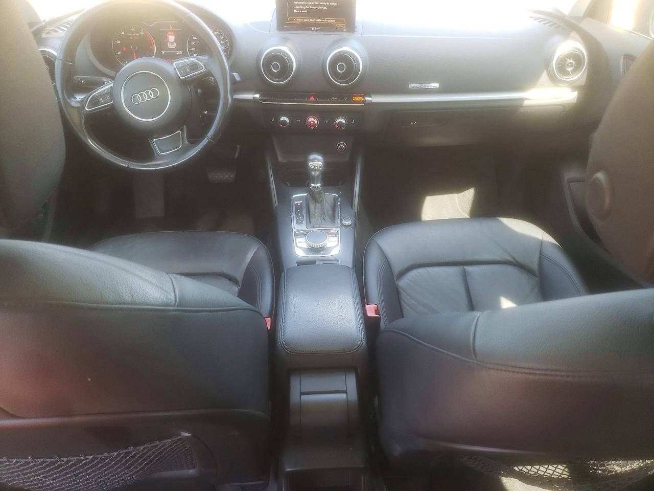 2015 Audi A3 Premium Черный vin: WAUBFGFF6F1007496