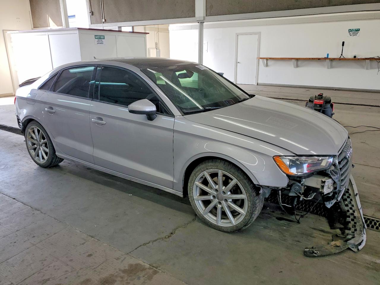 2015 Audi A3 Premium Silver vin: WAUBFGFF6F1048534