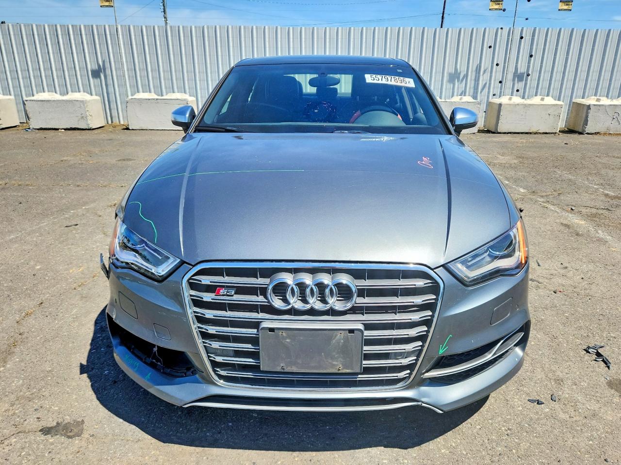 2015 Audi S3 Premium Plus Серебряный vin: WAUBFGFF6F1073868