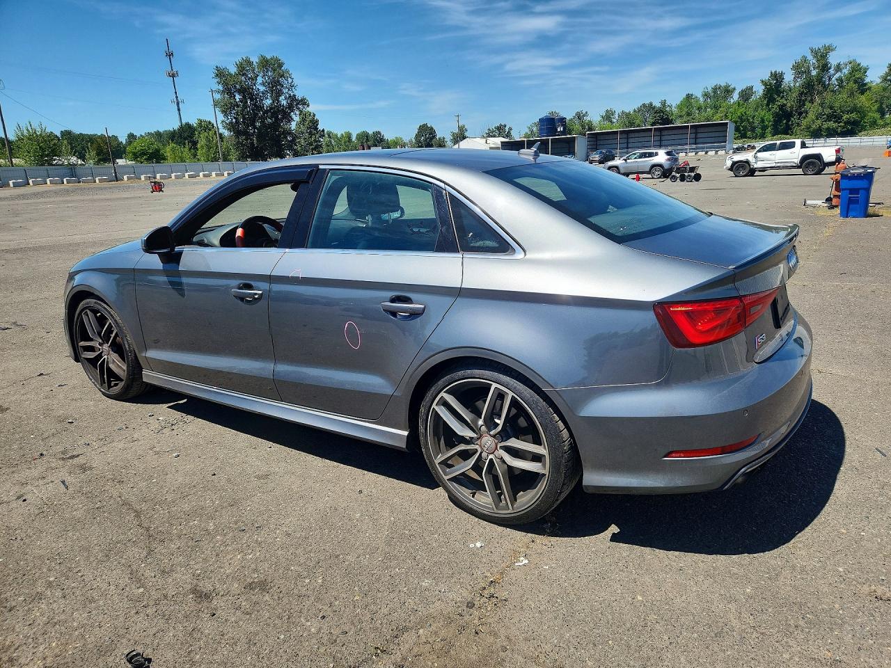 2015 Audi S3 Premium Plus Серебряный vin: WAUBFGFF6F1073868