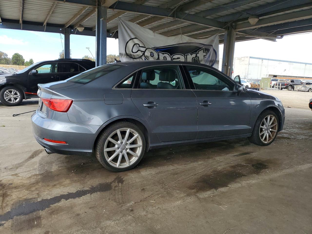 2015 Audi A3 Premium Серый vin: WAUBFGFF6F1093229