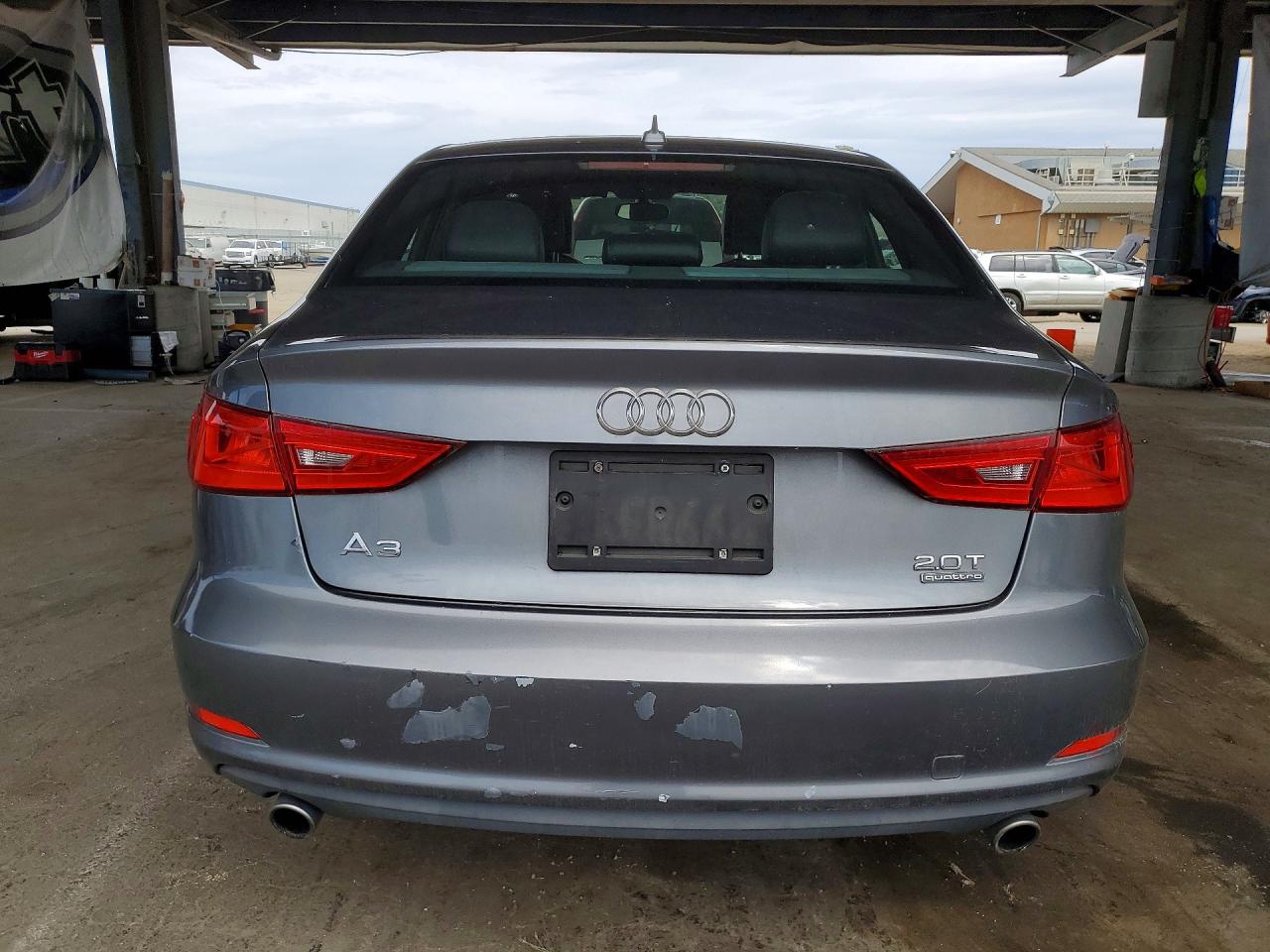 2015 Audi A3 Premium Серый vin: WAUBFGFF6F1093229