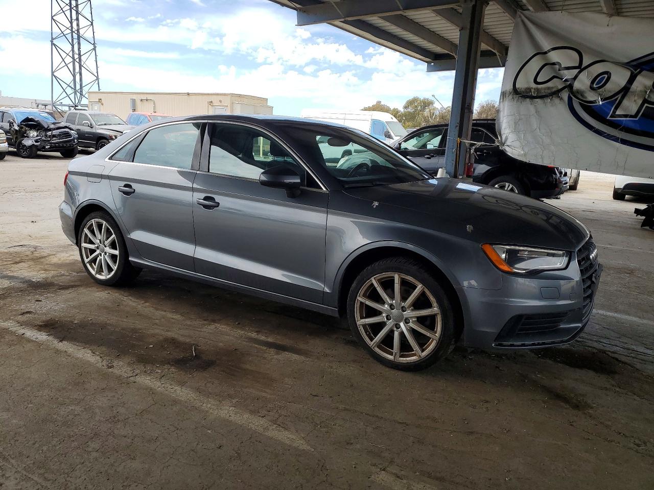 2015 Audi A3 Premium Серый vin: WAUBFGFF6F1093229