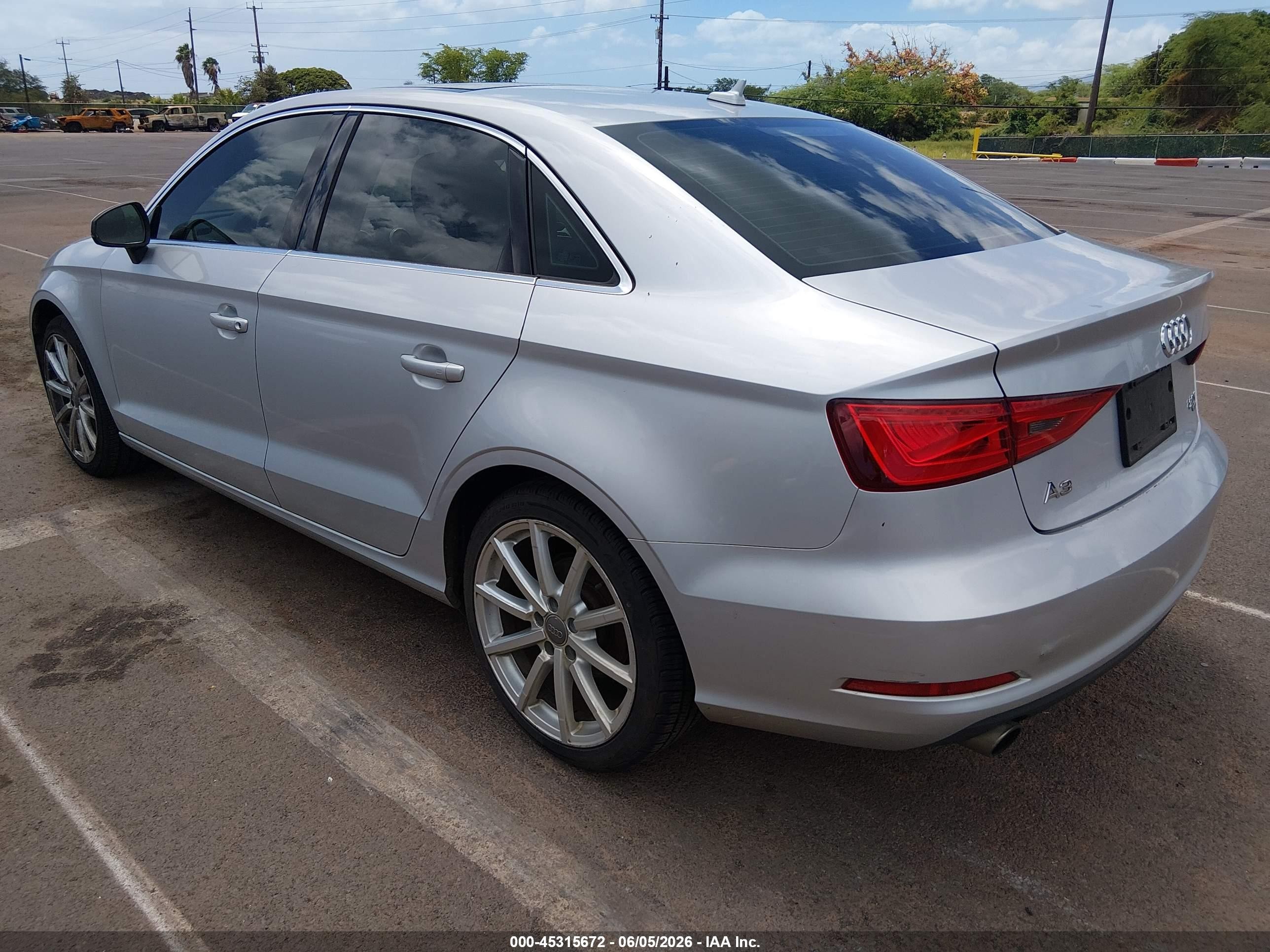 2015 Audi A3 2.0t Premium Silver vin: WAUBFGFF7F1003134