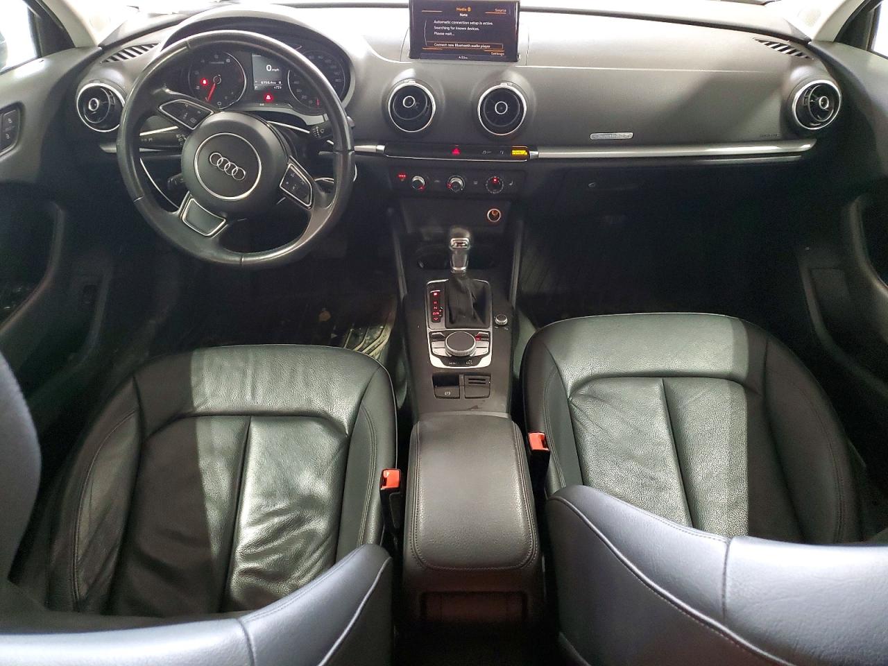 2015 Audi A3 Premium Черный vin: WAUBFGFF7F1007295