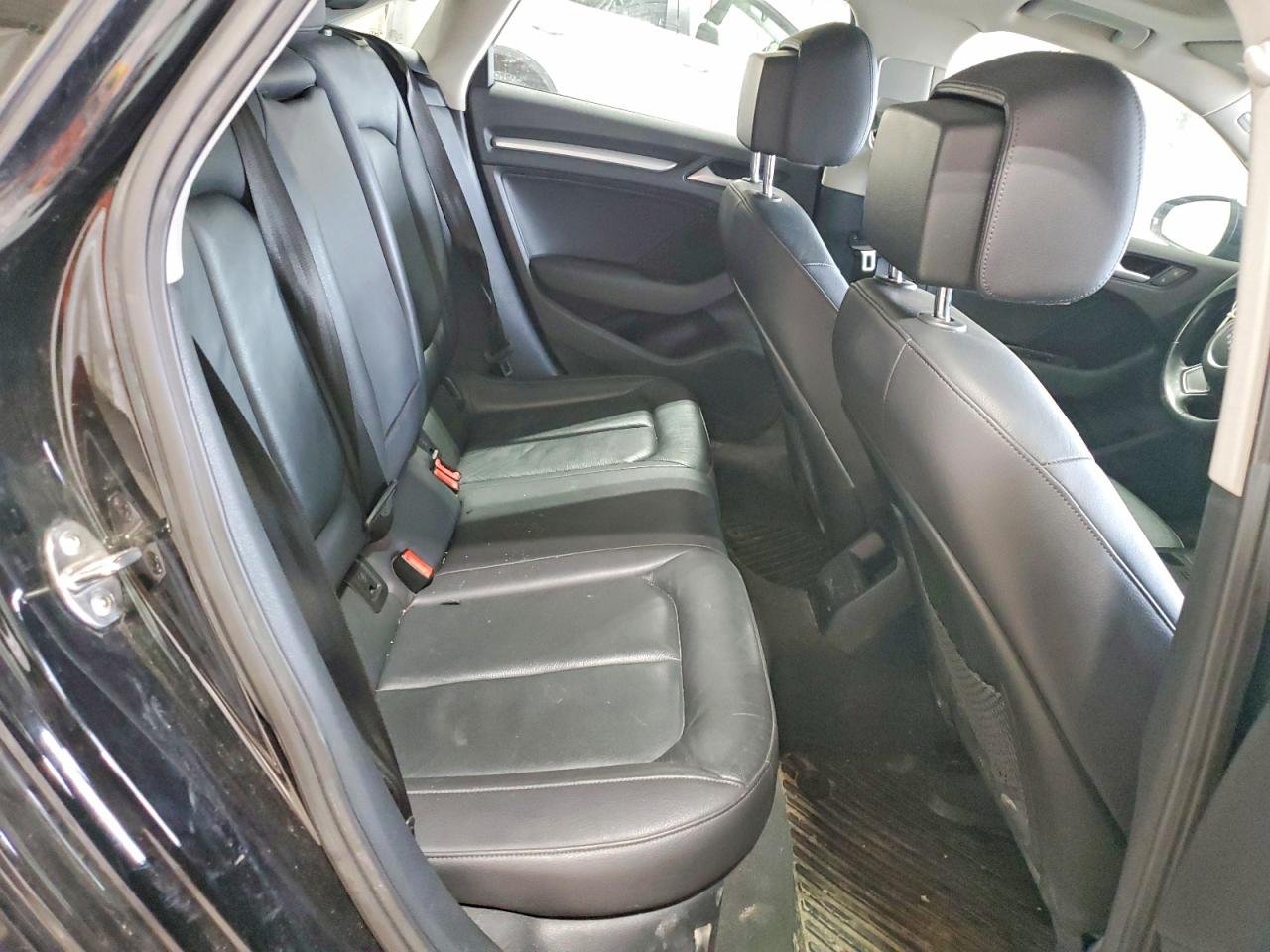 2015 Audi A3 Premium Черный vin: WAUBFGFF7F1007295