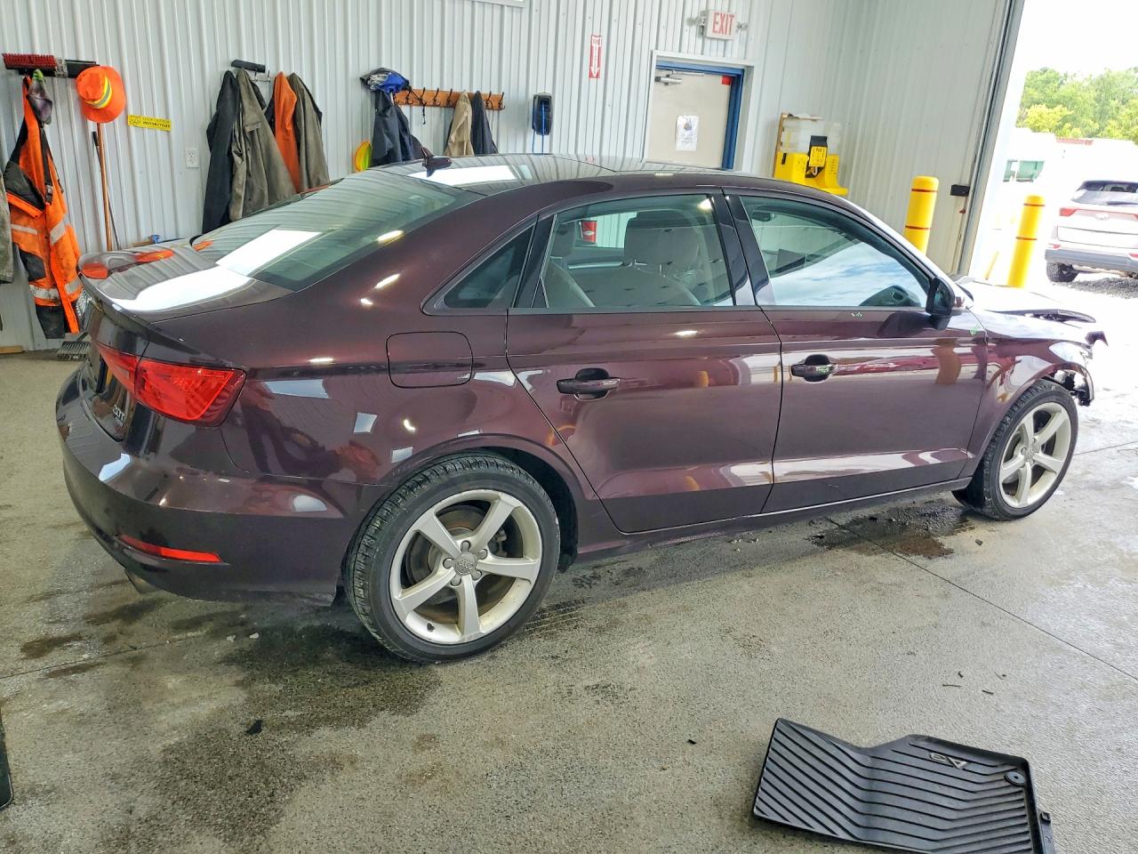2015 Audi A3 Premium Purple vin: WAUBFGFF8F1055050