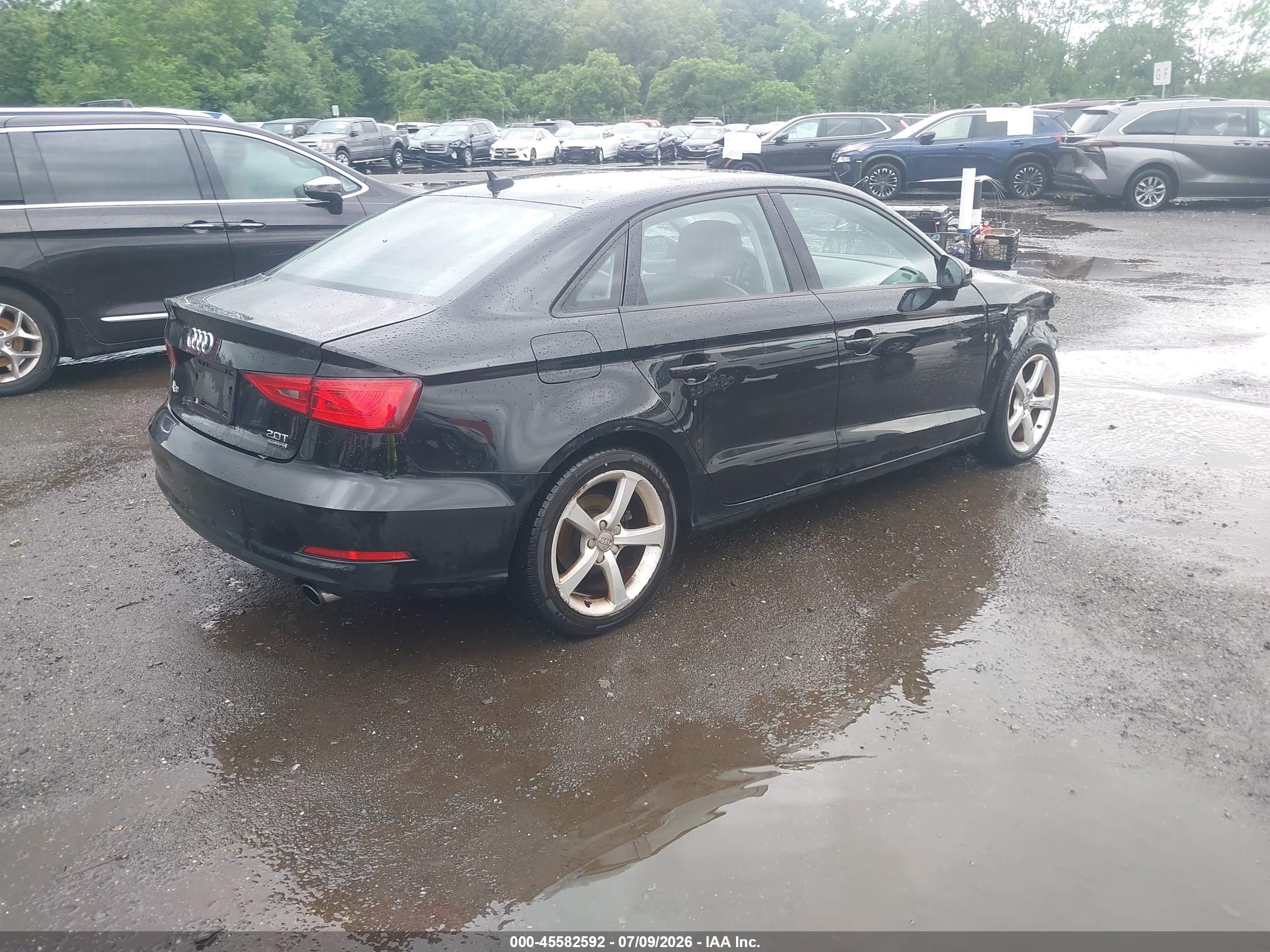 2015 Audi A3 2.0t Premium Черный vin: WAUBFGFF8F1124545