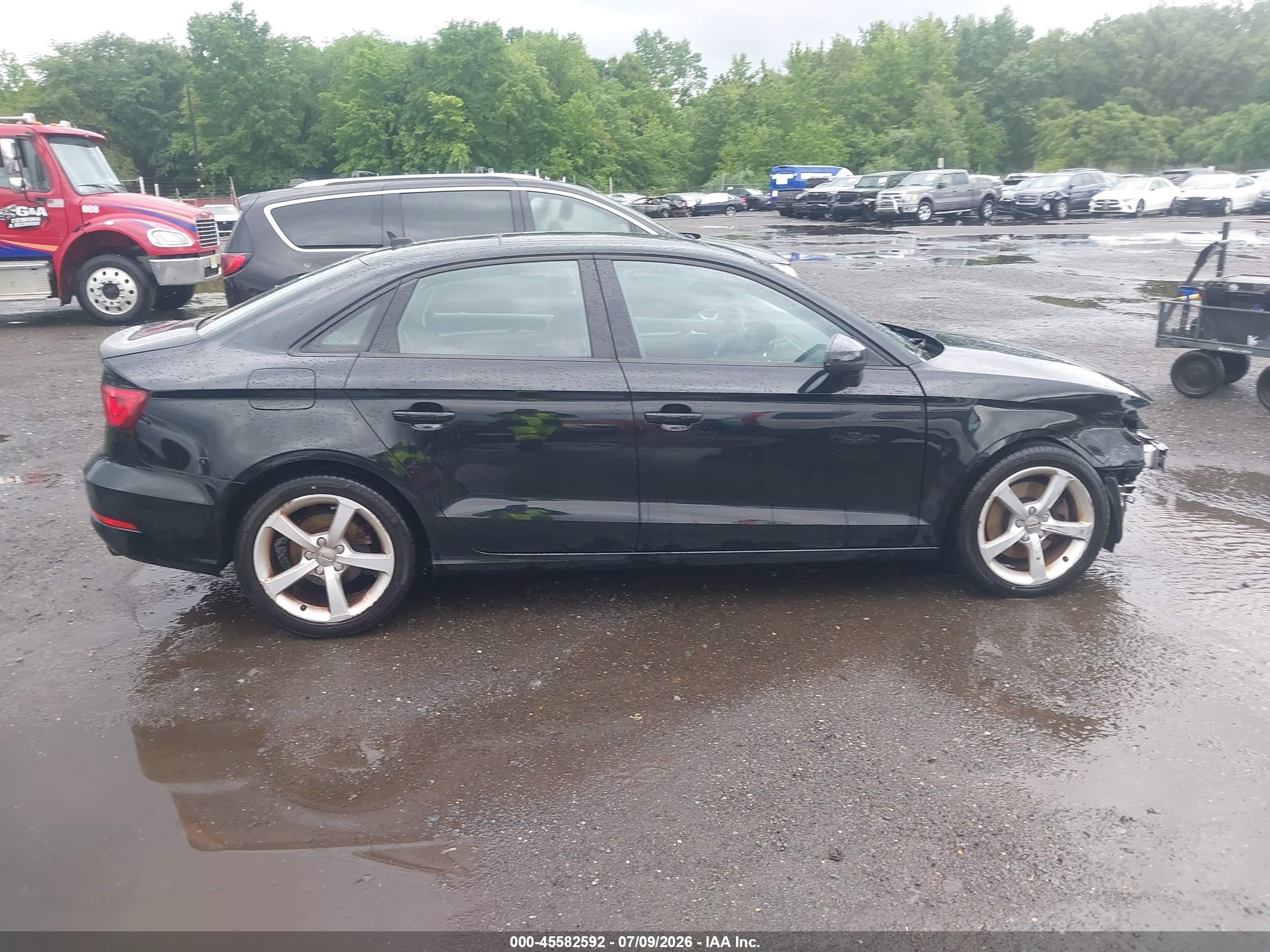 2015 Audi A3 2.0t Premium Черный vin: WAUBFGFF8F1124545