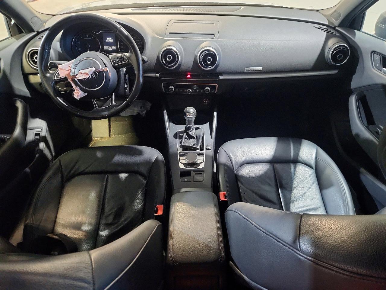 2015 Audi A3 Premium Серый vin: WAUBFGFF8F1125257