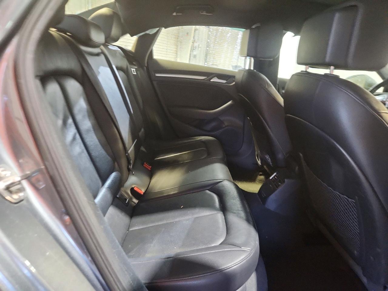 2015 Audi A3 Premium Серый vin: WAUBFGFF8F1125257