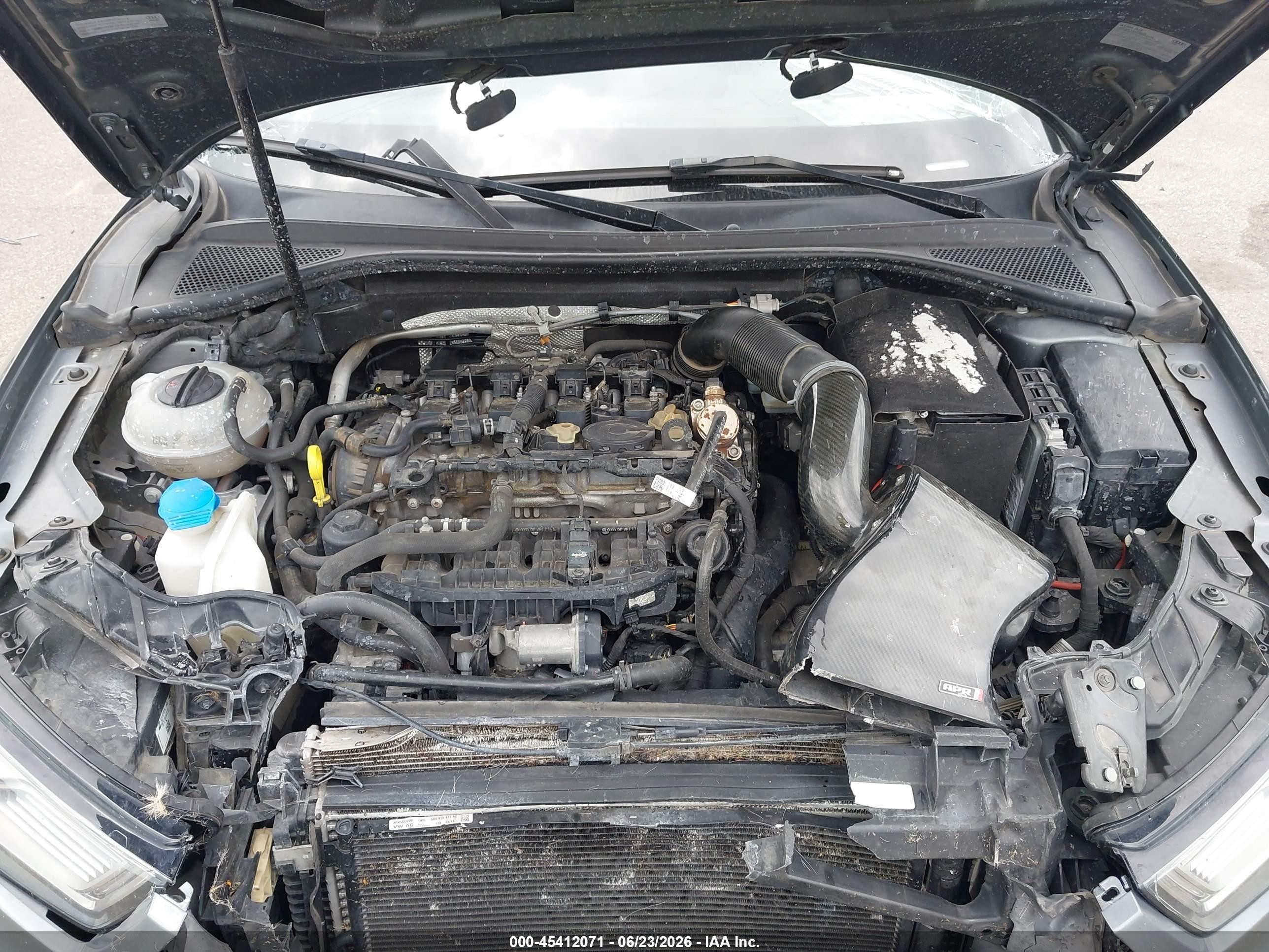 2015 Audi S3 2.0t Premium Plus Серый vin: WAUBFGFF9F1069913