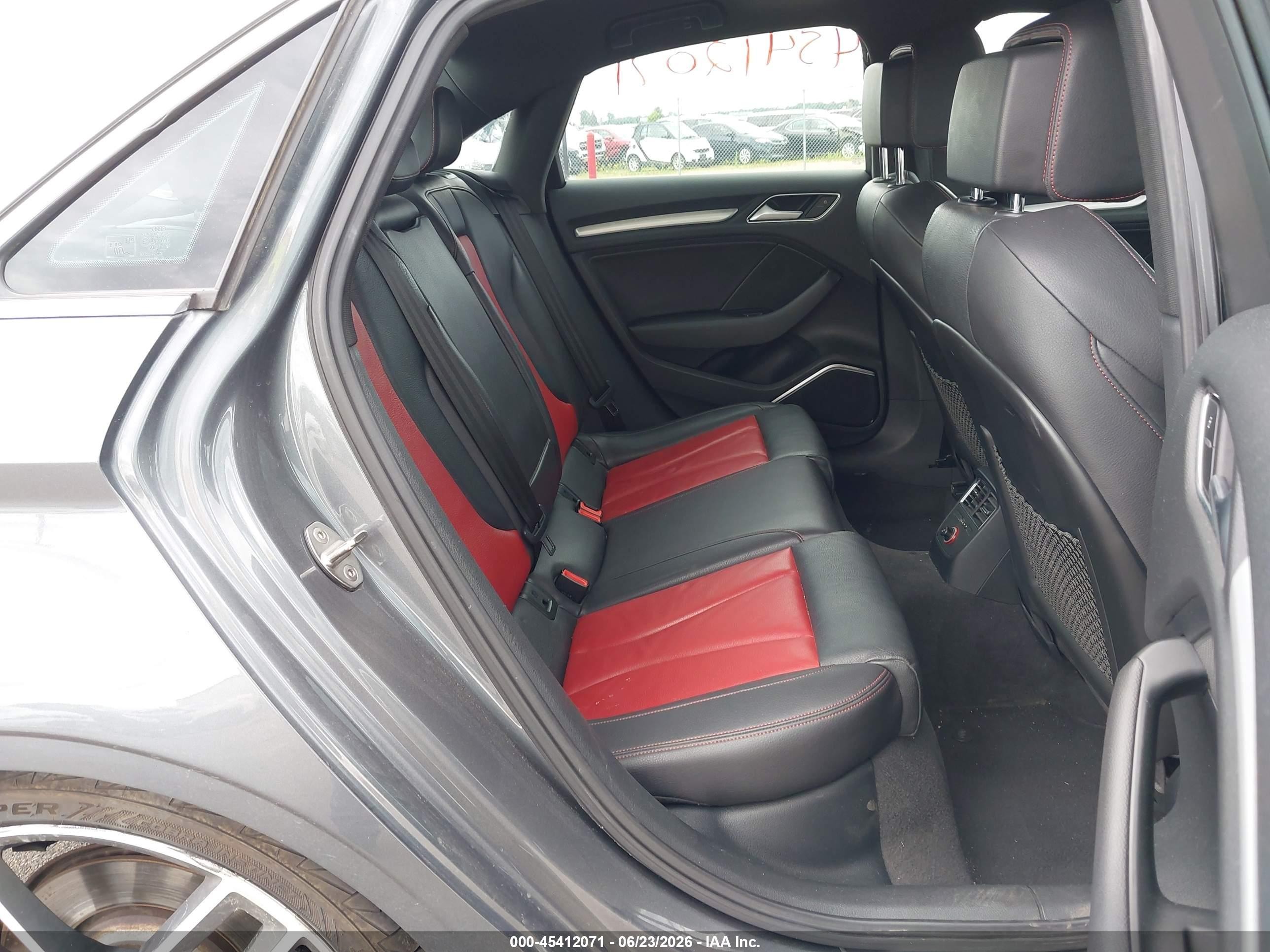 2015 Audi S3 2.0t Premium Plus Серый vin: WAUBFGFF9F1069913