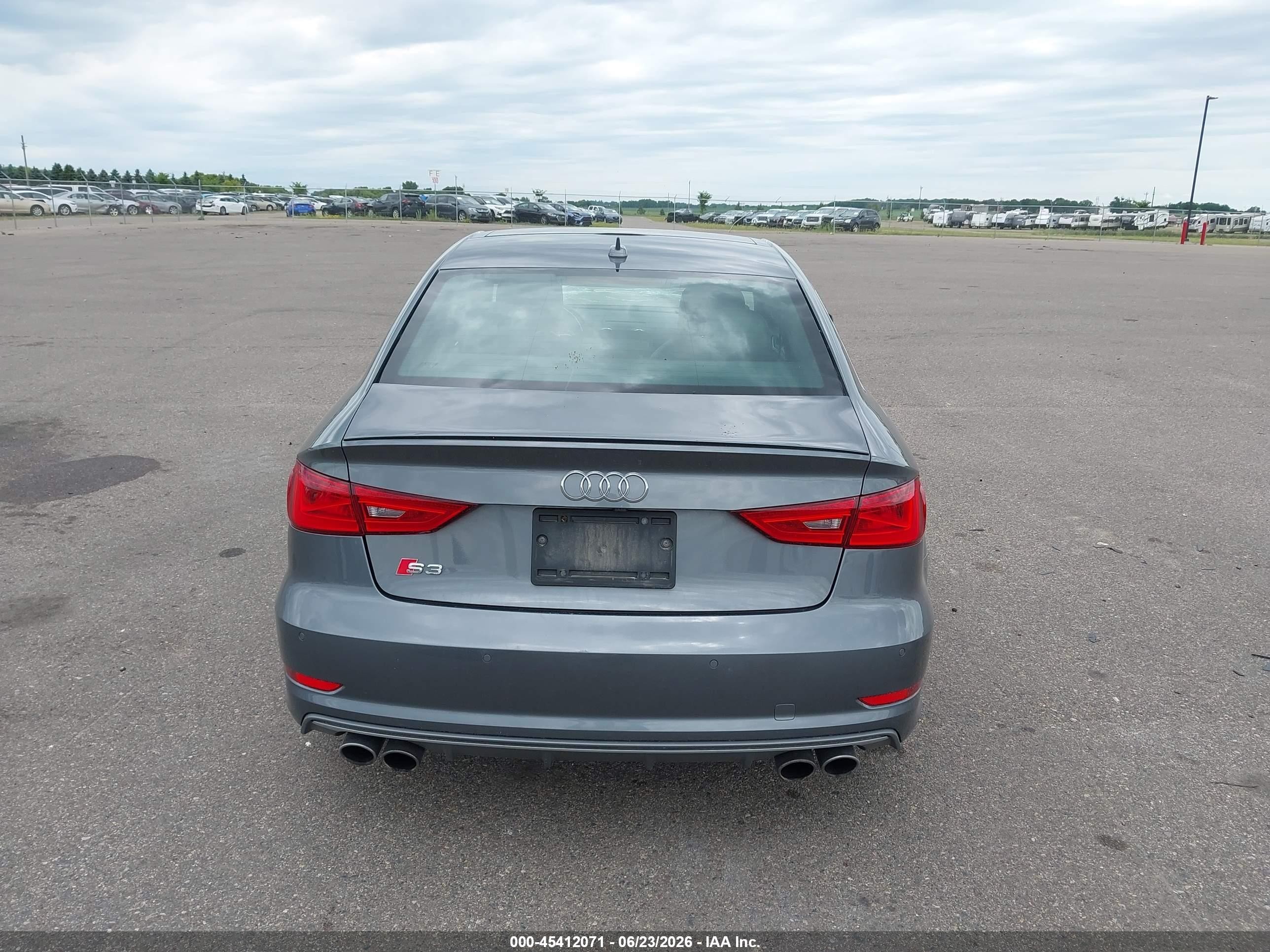 2015 Audi S3 2.0t Premium Plus Серый vin: WAUBFGFF9F1069913