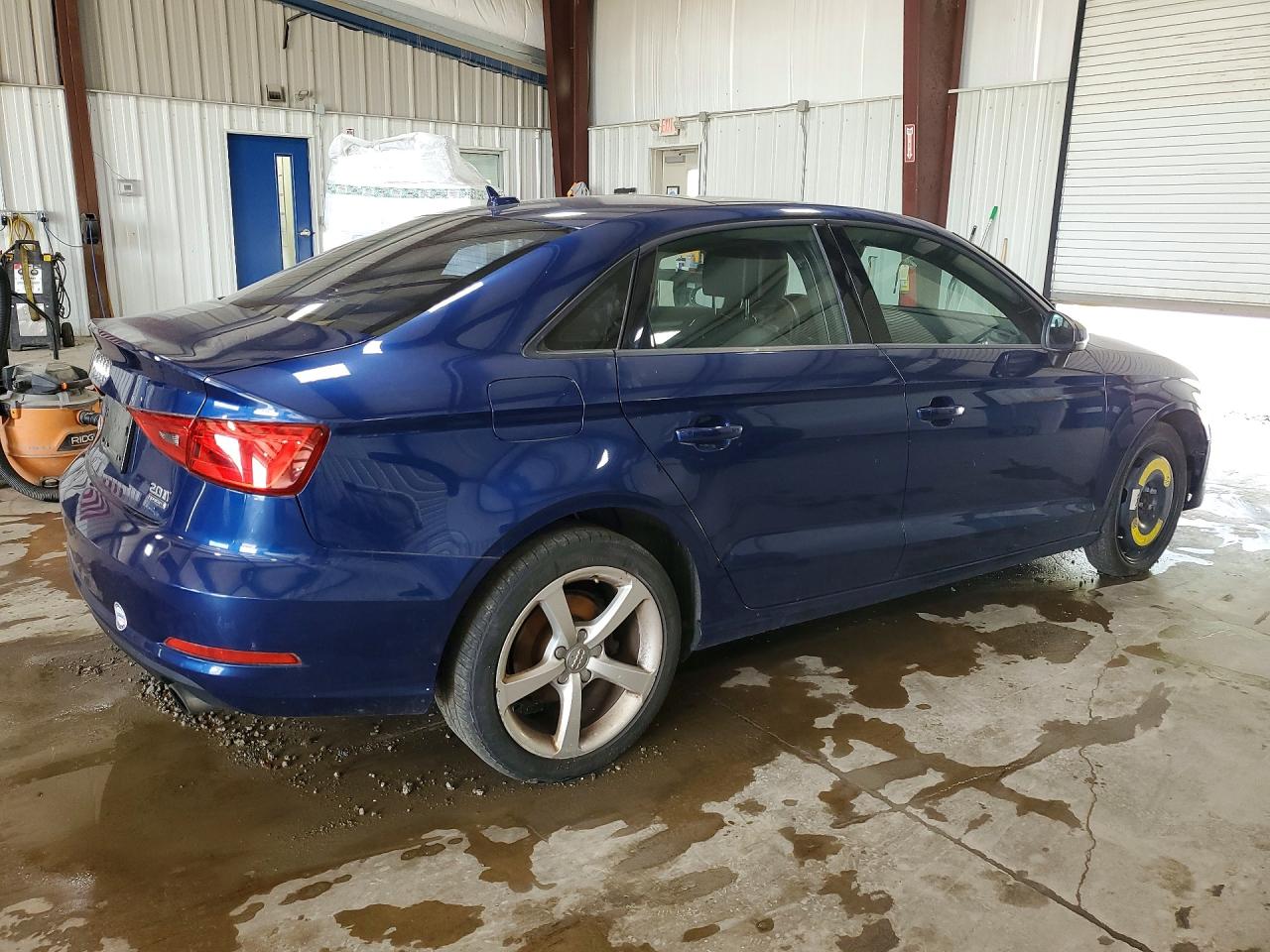 2015 Audi A3 Premium Blue vin: WAUBFGFF9F1098540