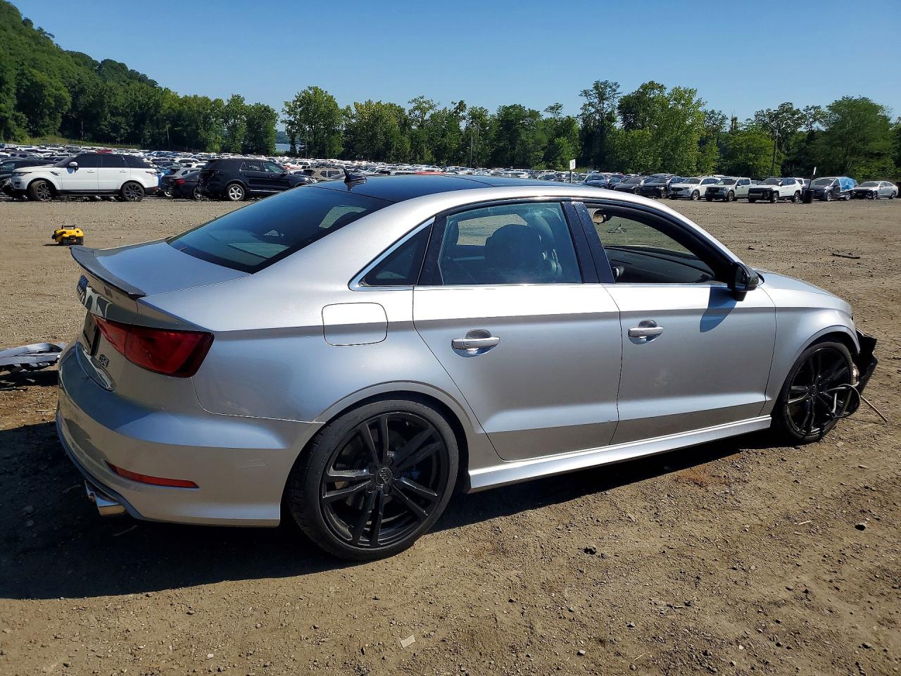 2015 Audi S3 Premium Plus Серебряный vin: WAUBFGFF9F1130533