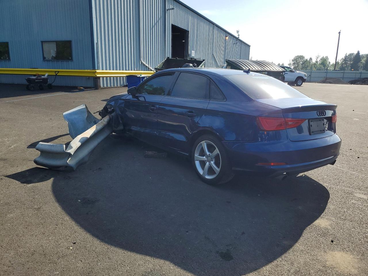 2015 Audi A3 Premium Blue vin: WAUBFHFFXF1067447