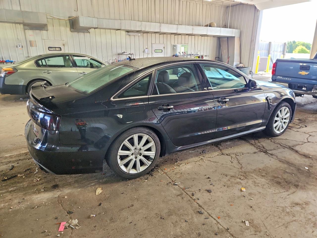 2012 Audi A6 Черный vin: WAUBGAFC1CN006566