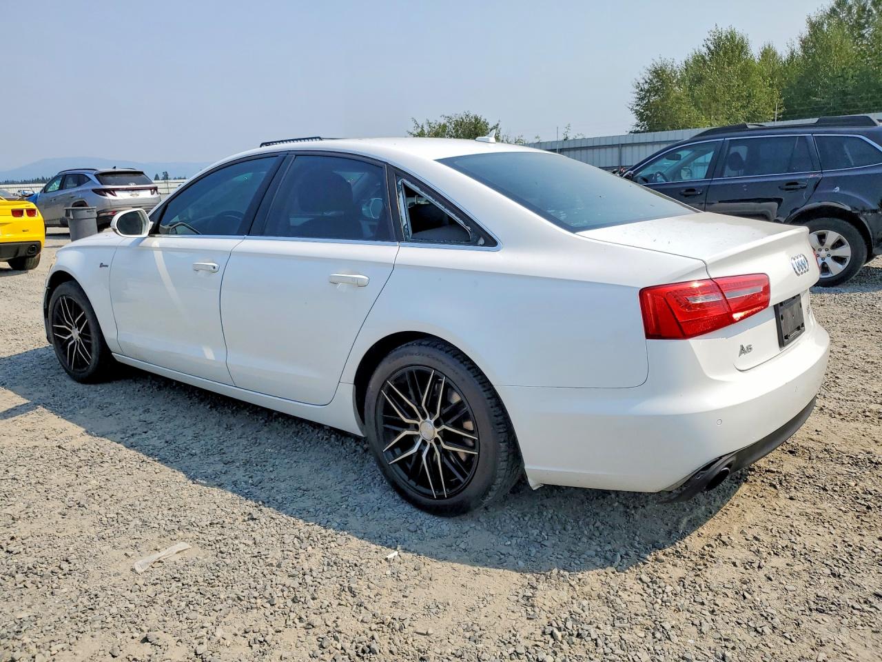 2012 Audi A6 White vin: WAUBGAFC2CN028110