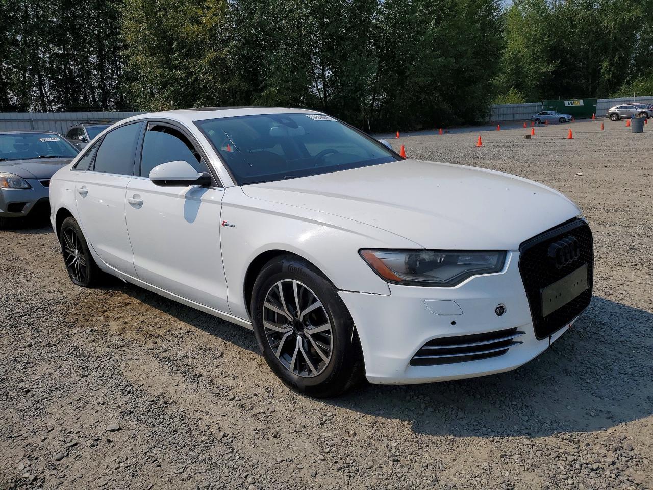 2012 Audi A6 White vin: WAUBGAFC2CN028110