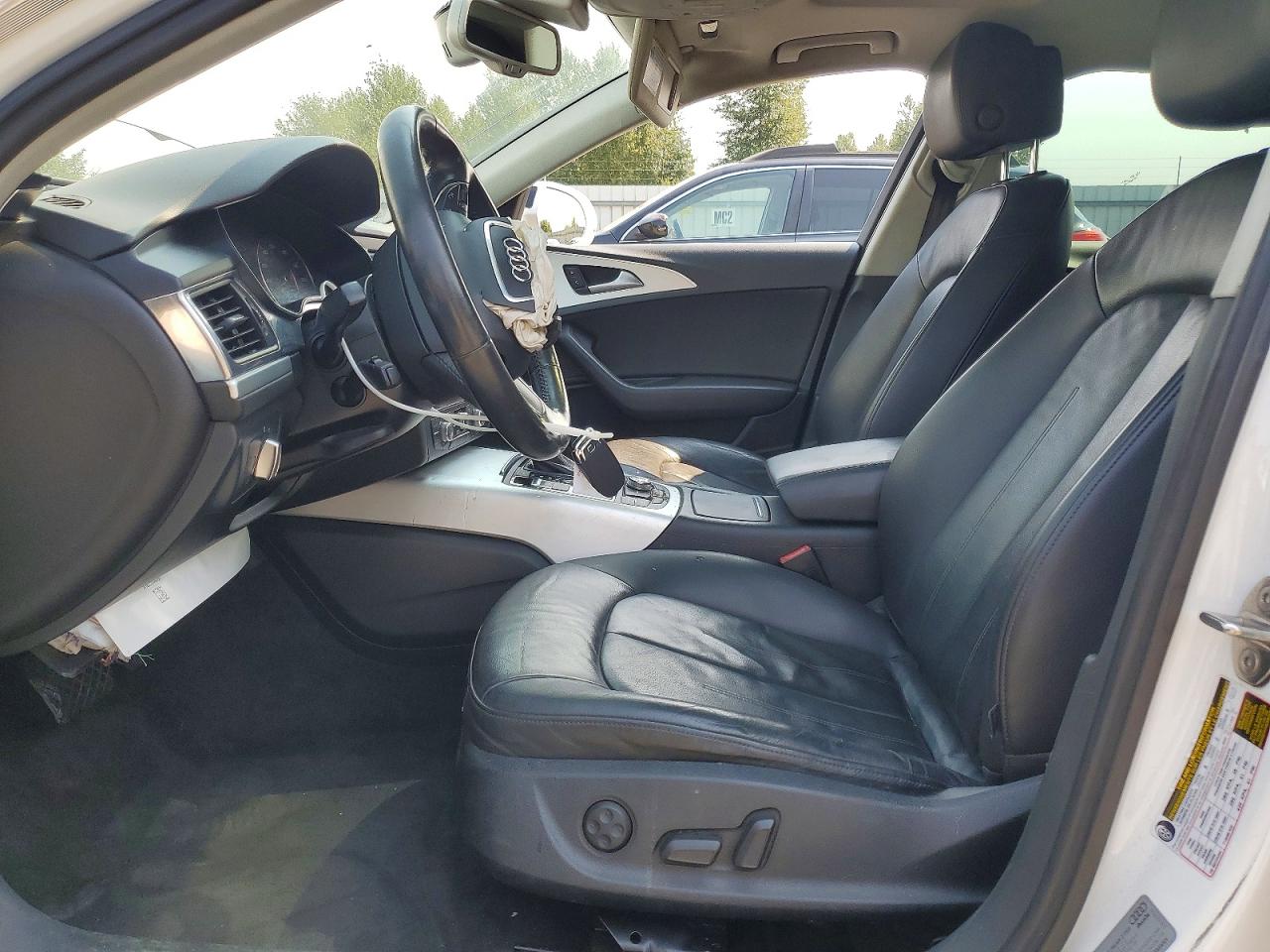 2012 Audi A6 White vin: WAUBGAFC2CN028110