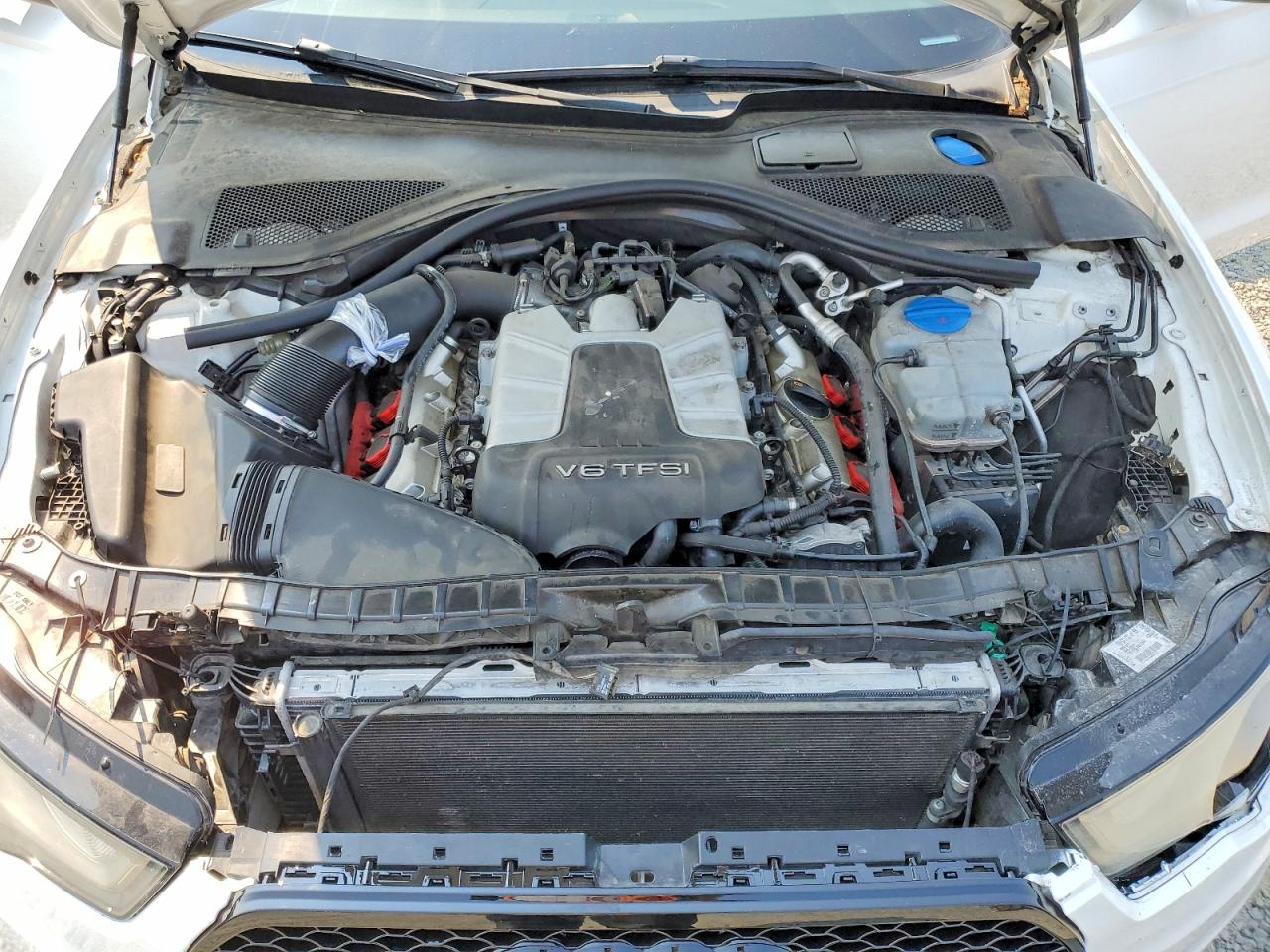 2012 Audi A6 White vin: WAUBGAFC2CN028110